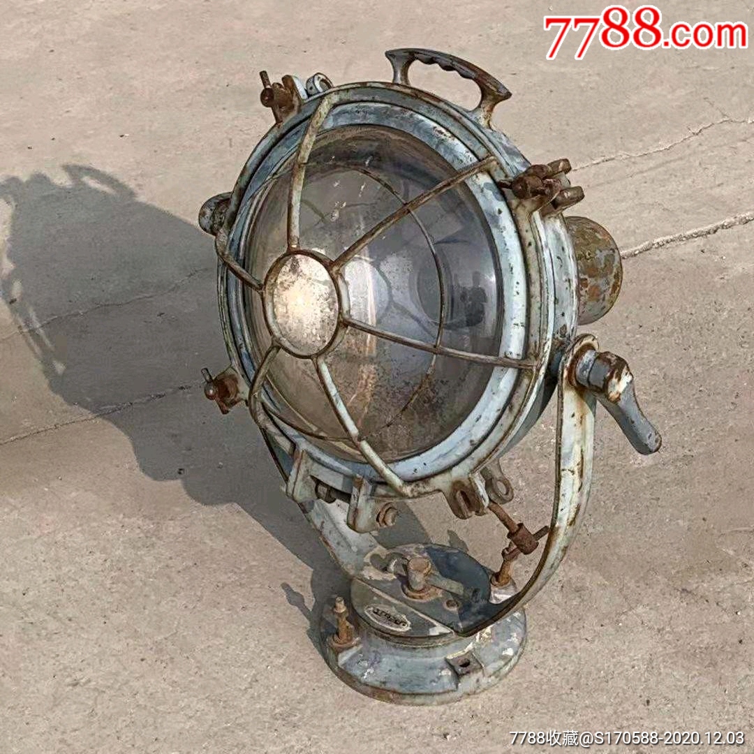 下乡偶得72年老探照灯,全品包老.