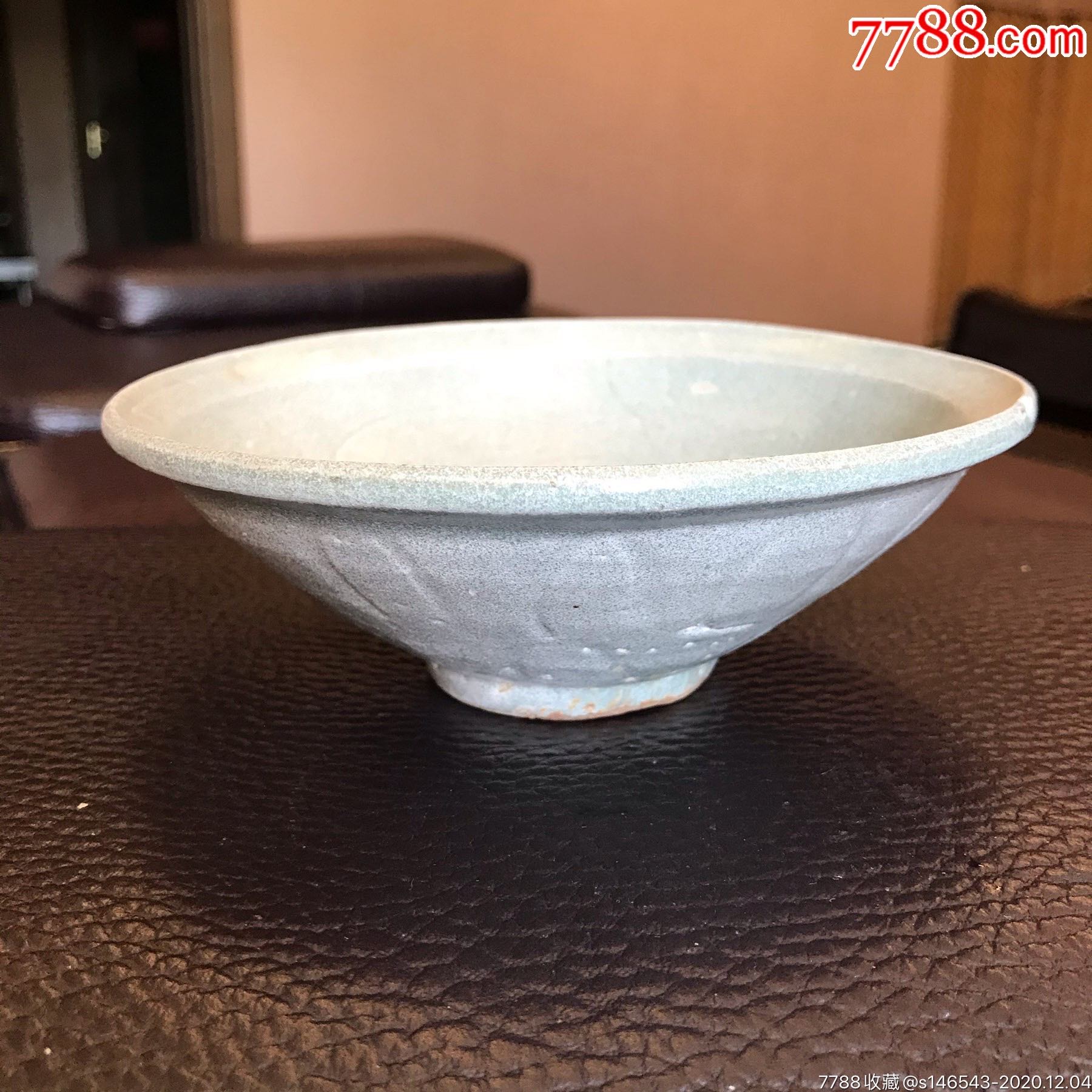 宋刻花莲花碗,釉水漂亮,器型规整,刻花精美,全品尺寸15.