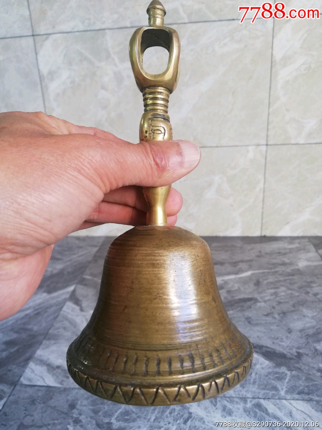铜铃铛