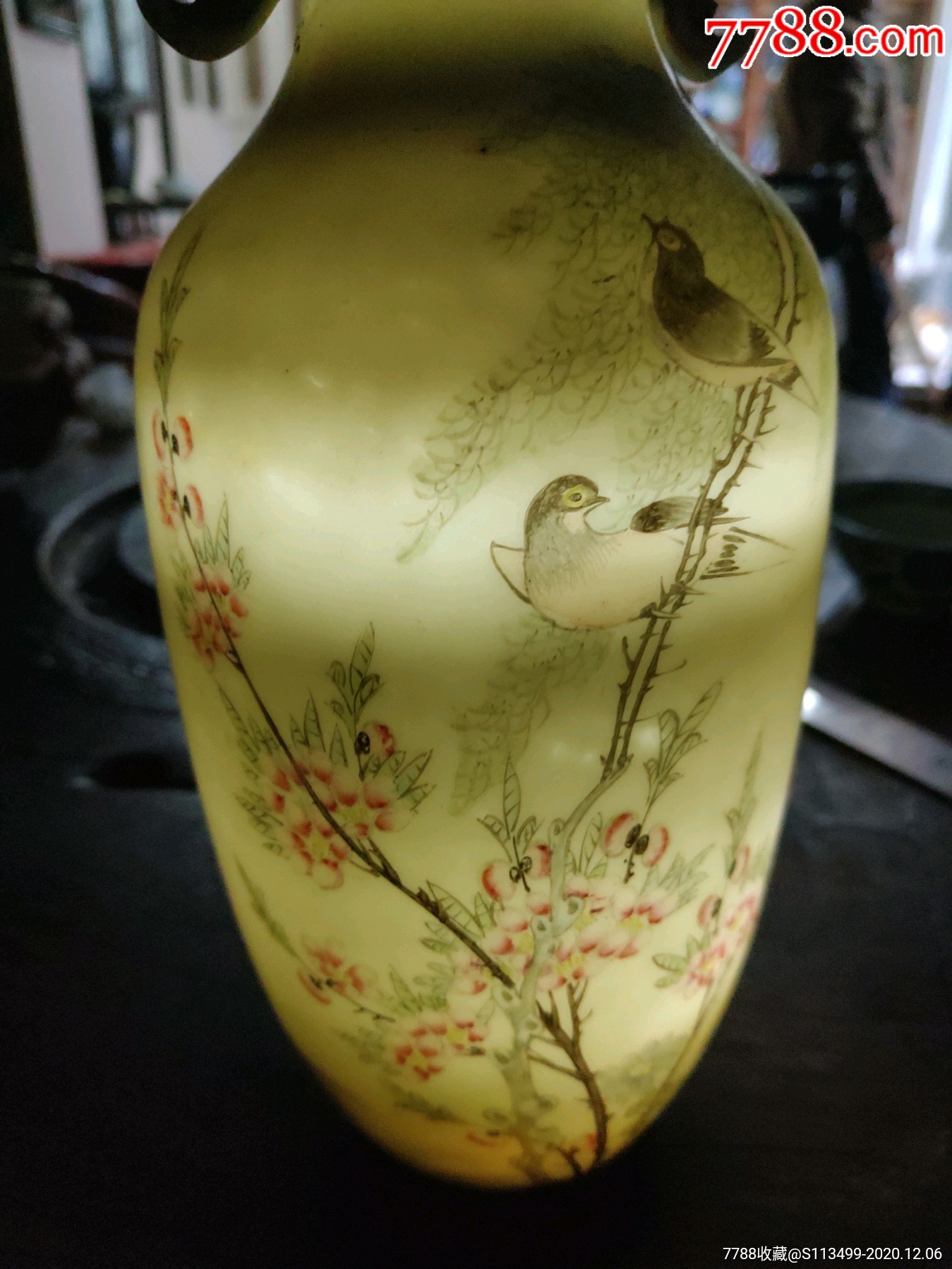 已鉴定清代浅绛彩名家杏林春燕瓶-彩绘瓷/彩瓷-7788钱币网