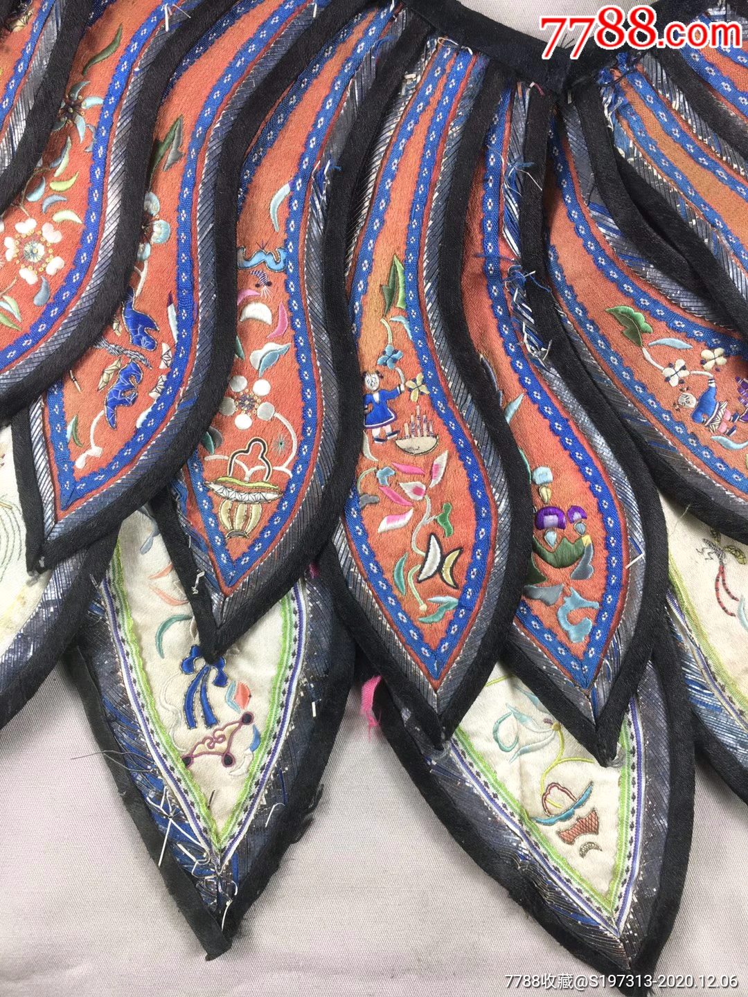 清代双层老刺绣云肩披肩-坎肩/云巾-7788股票收藏