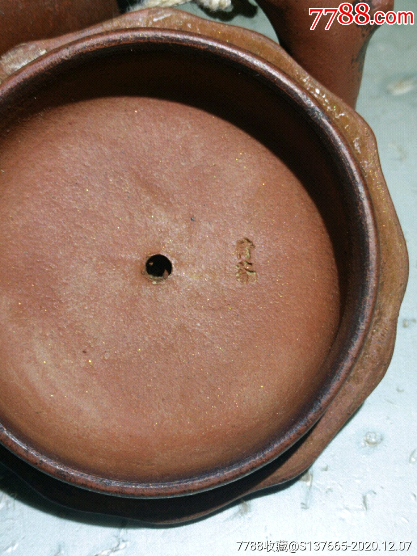 小巧玲珑扁柿壶