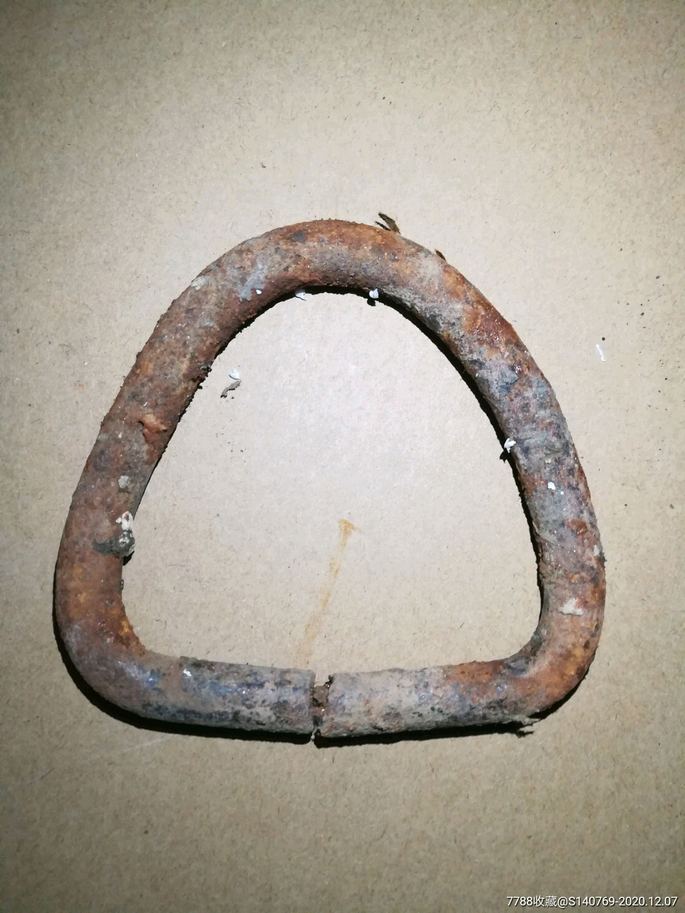 马车用铁腰环一对