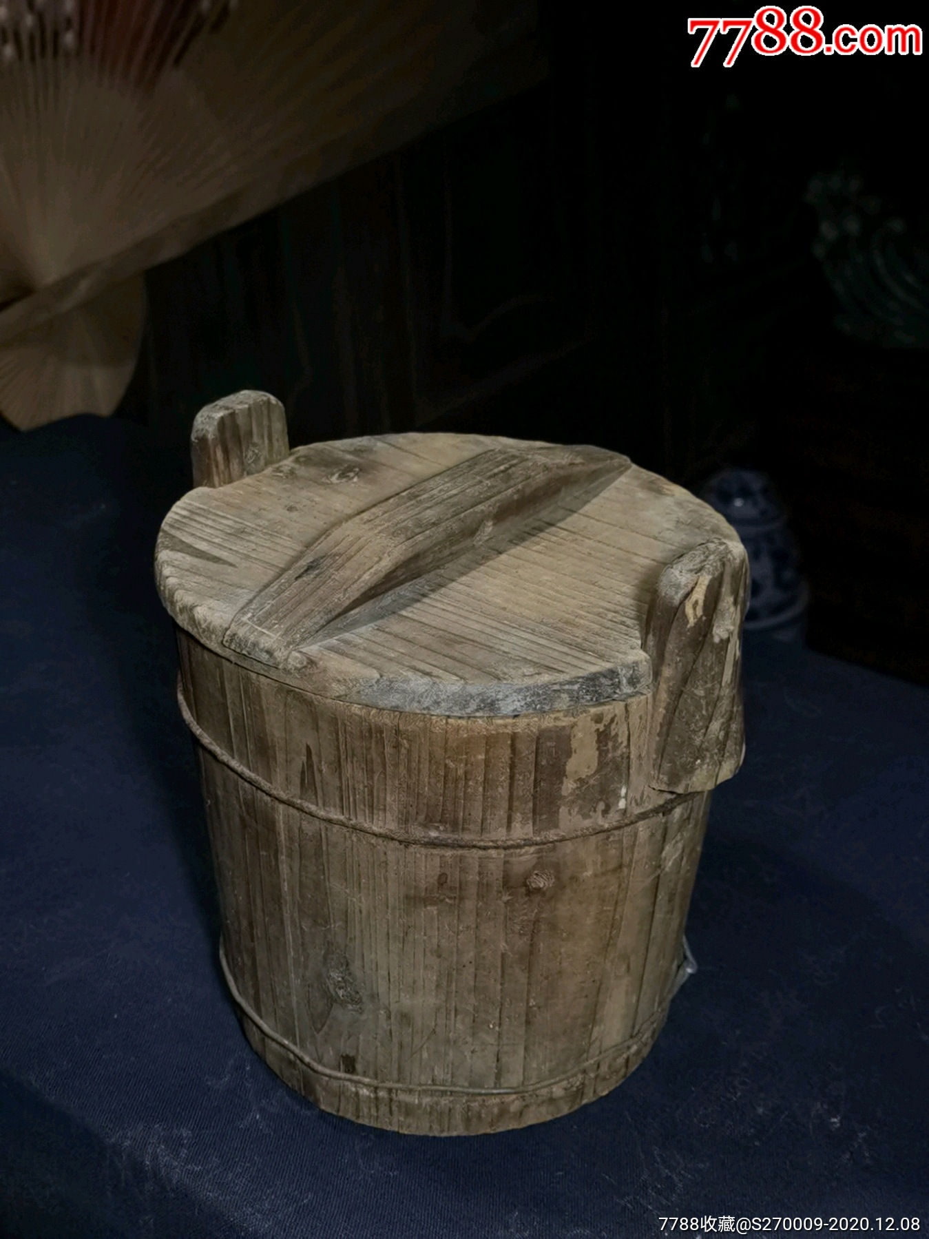 下乡收获小木桶