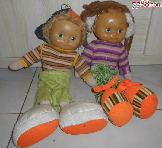老玩具胶皮布娃娃2个