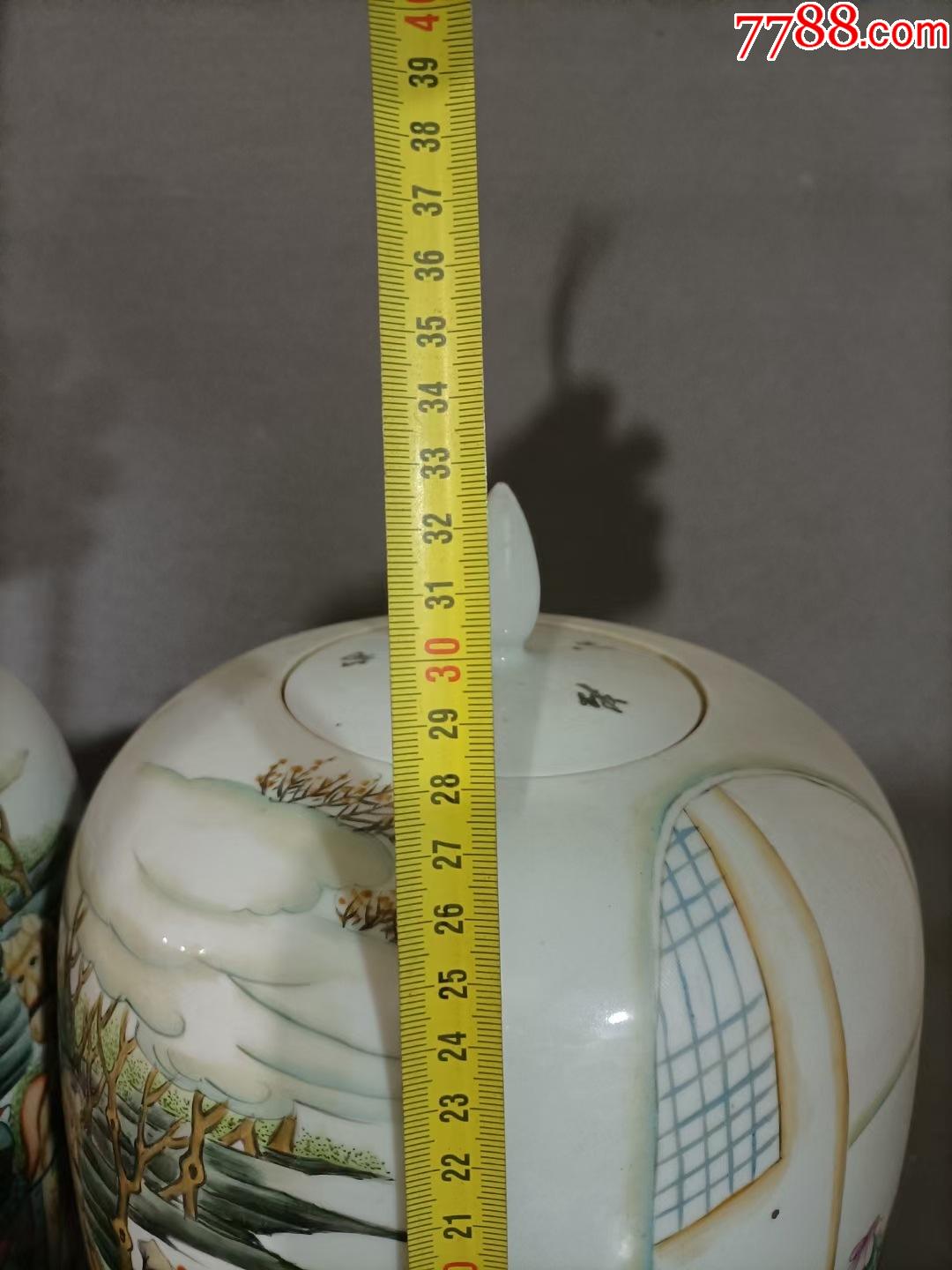 晚清民初时期珠山西轩粉彩人物大尺寸冬瓜罐一对