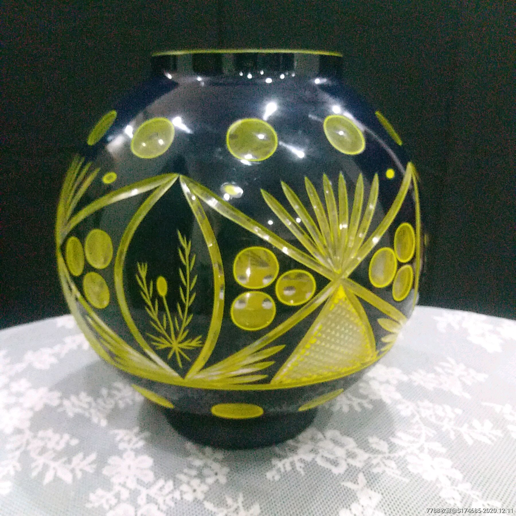 古董民国手工刻花车料玻璃老花瓶老玻璃瓶老花插-玻璃器皿-7788收藏