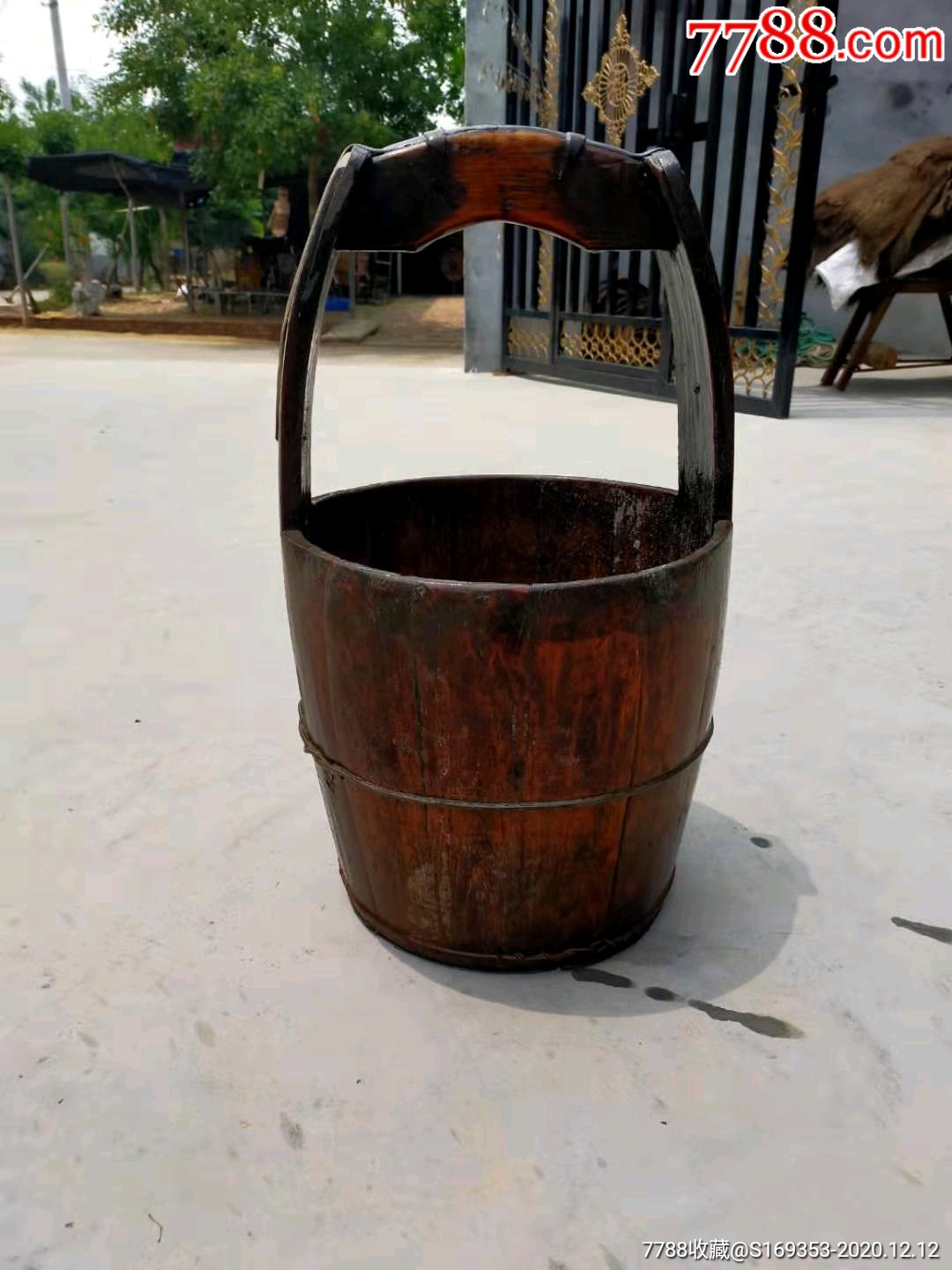 民俗老木水桶品相如图可做花盆使用喜欢的结缘