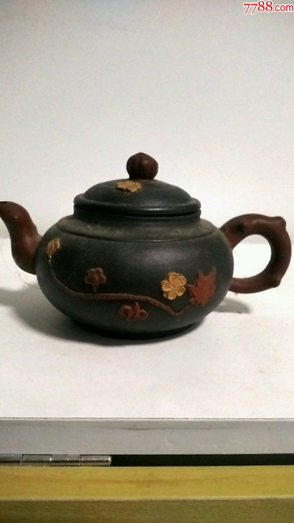 宜兴款梅花壶_紫砂壶_第1张_7788钱币网