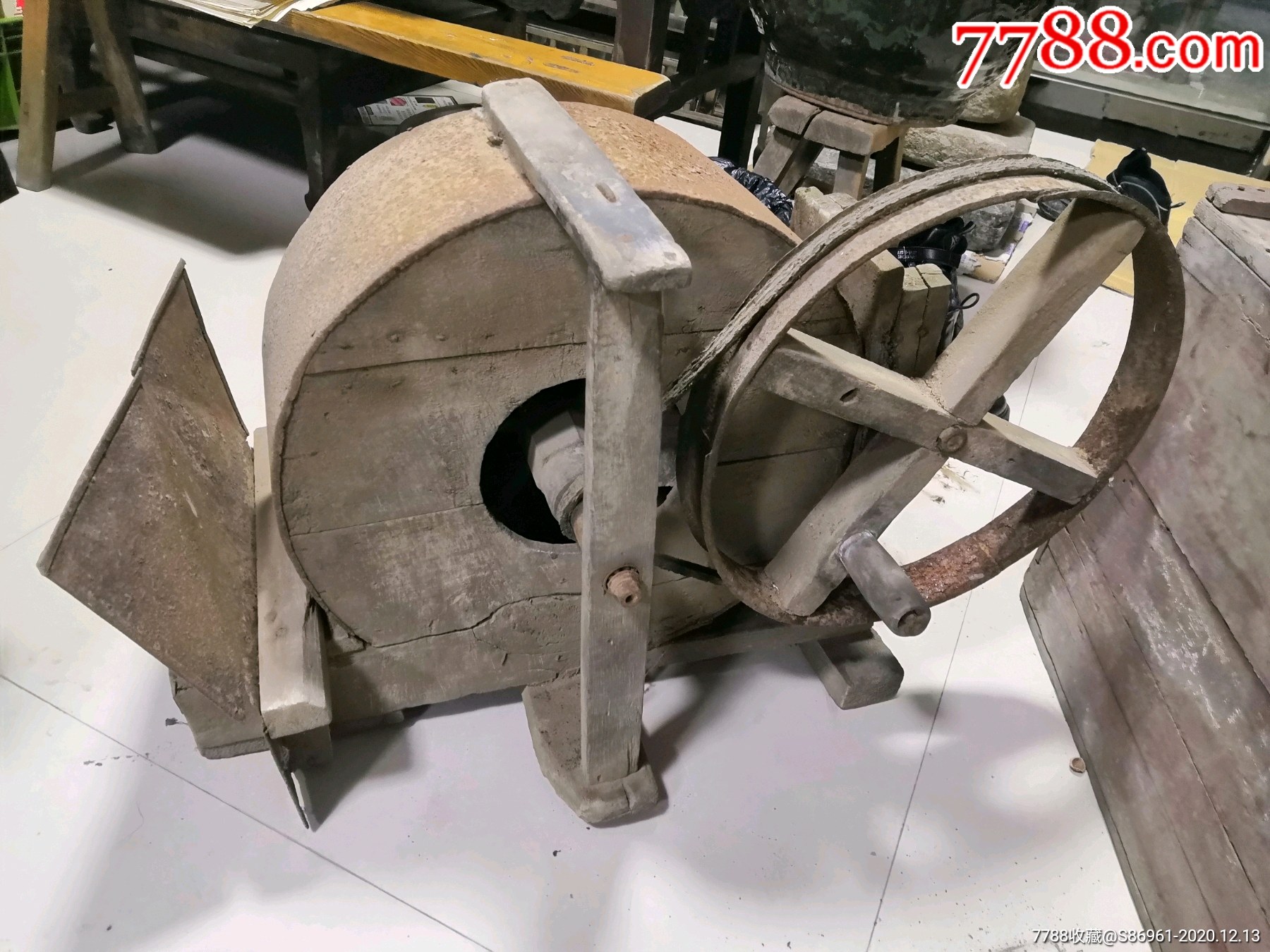 吹风机风匣子各一个