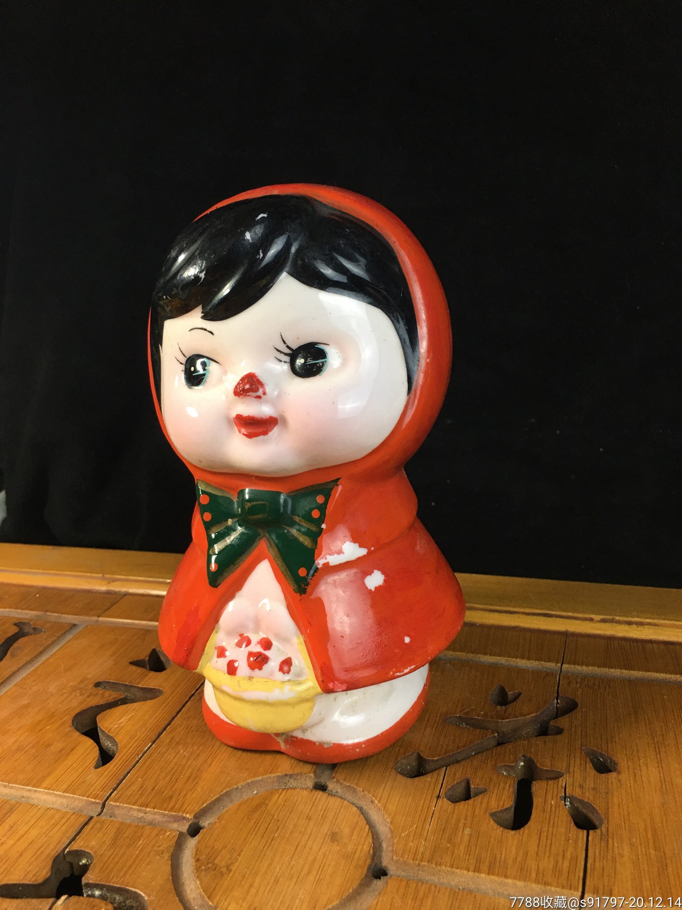 怀旧70年代瓷娃娃存钱罐-彩绘瓷/彩瓷-7788烟标收藏