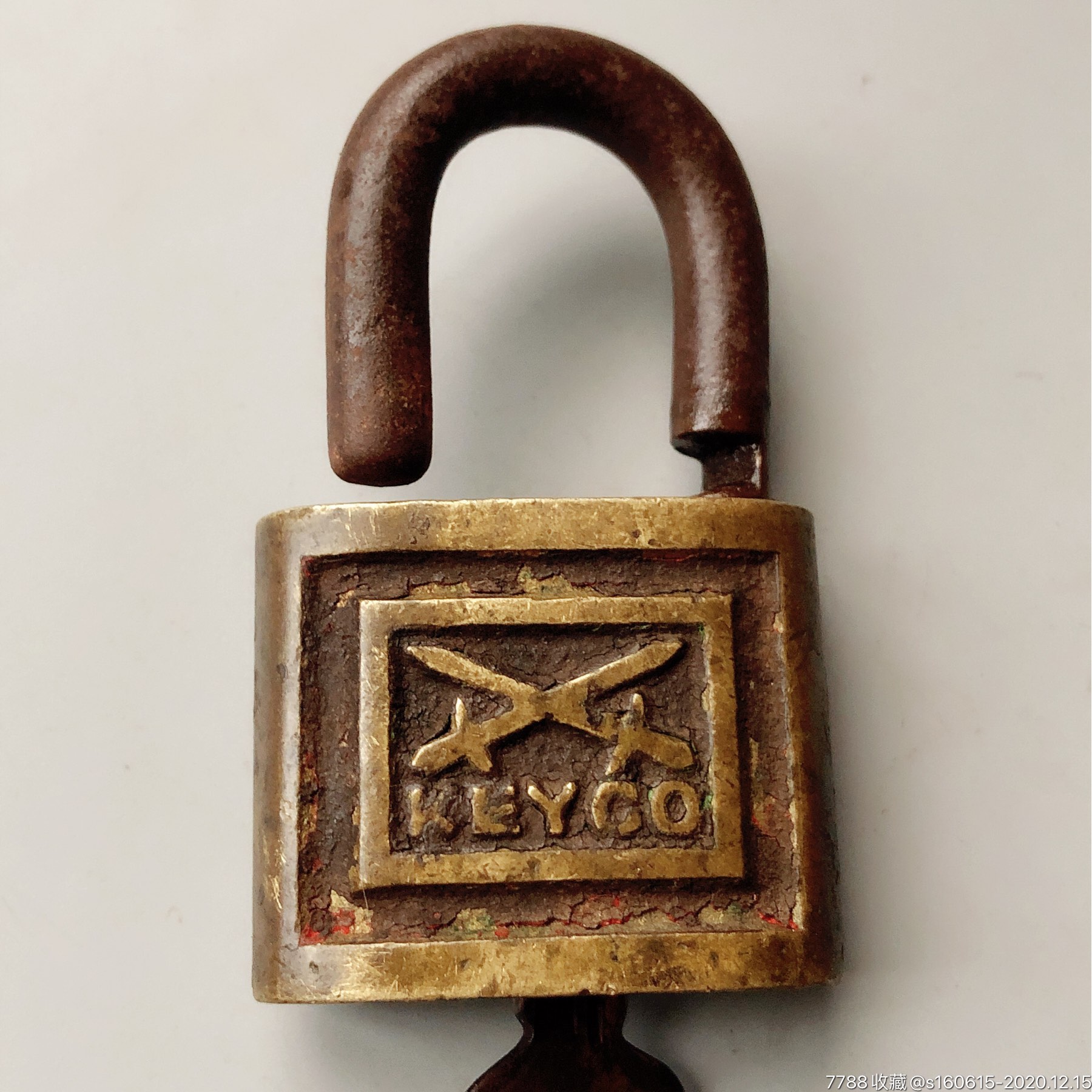 民国时期1950年五角星五星双剑牌老铜锁古董收藏中华古锁老挂锁