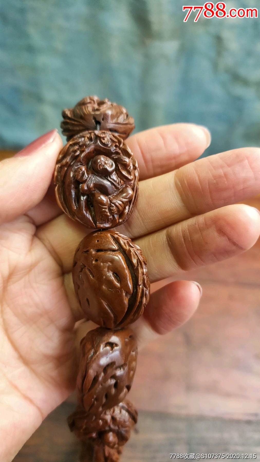 自己把玩多年的老桃核手持雕刻十八罗汉紫红色包浆保真