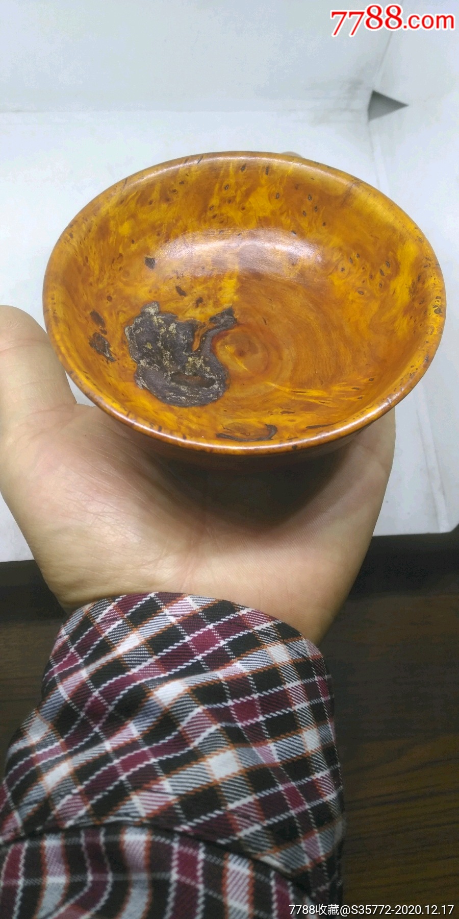 清代影子木碗,底部结疤有补