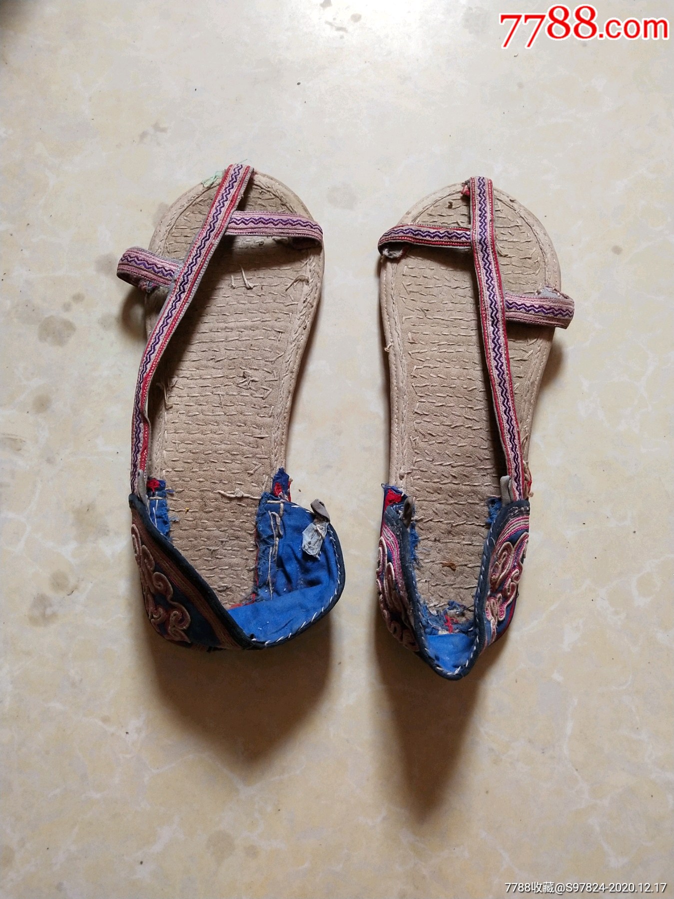 民国衣服民国鞋子民国刺绣民俗刺绣_绣花鞋/鞋垫【张宝古玩】_第1张