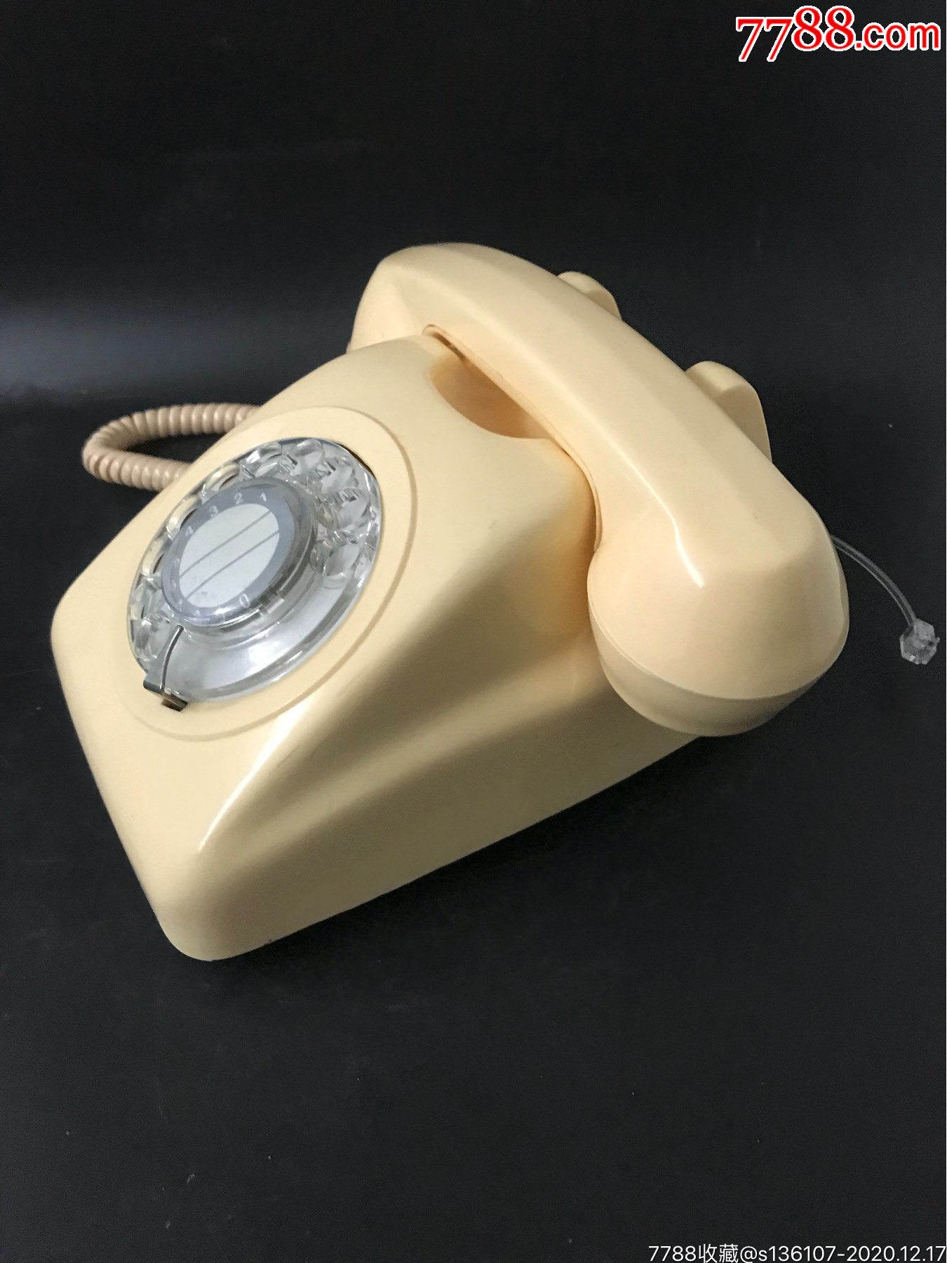 中日合资80年代拨盘转盘老电话机,非常干净雅致的一款电话机