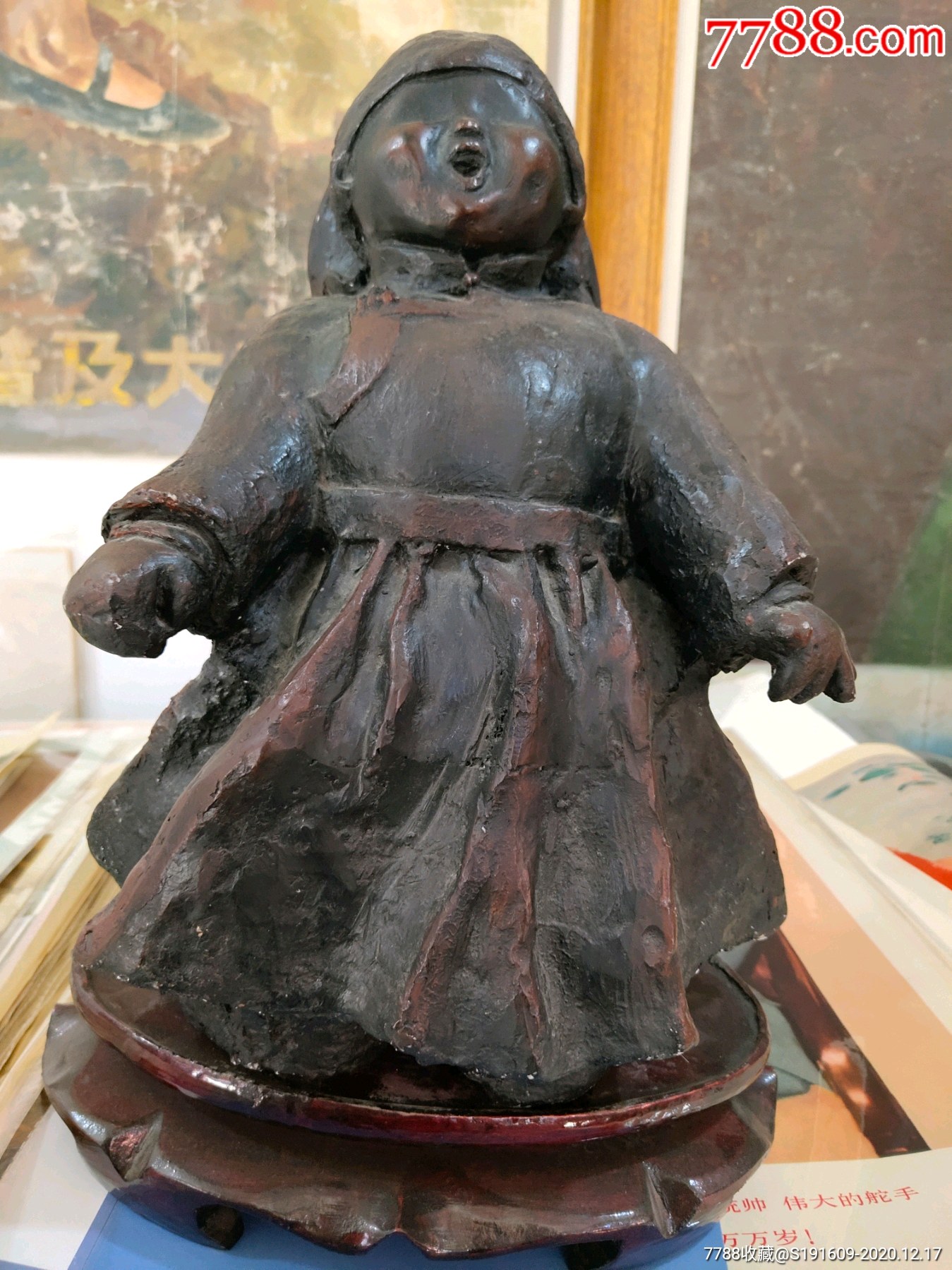 蒙古小孩雕塑玻璃钢制