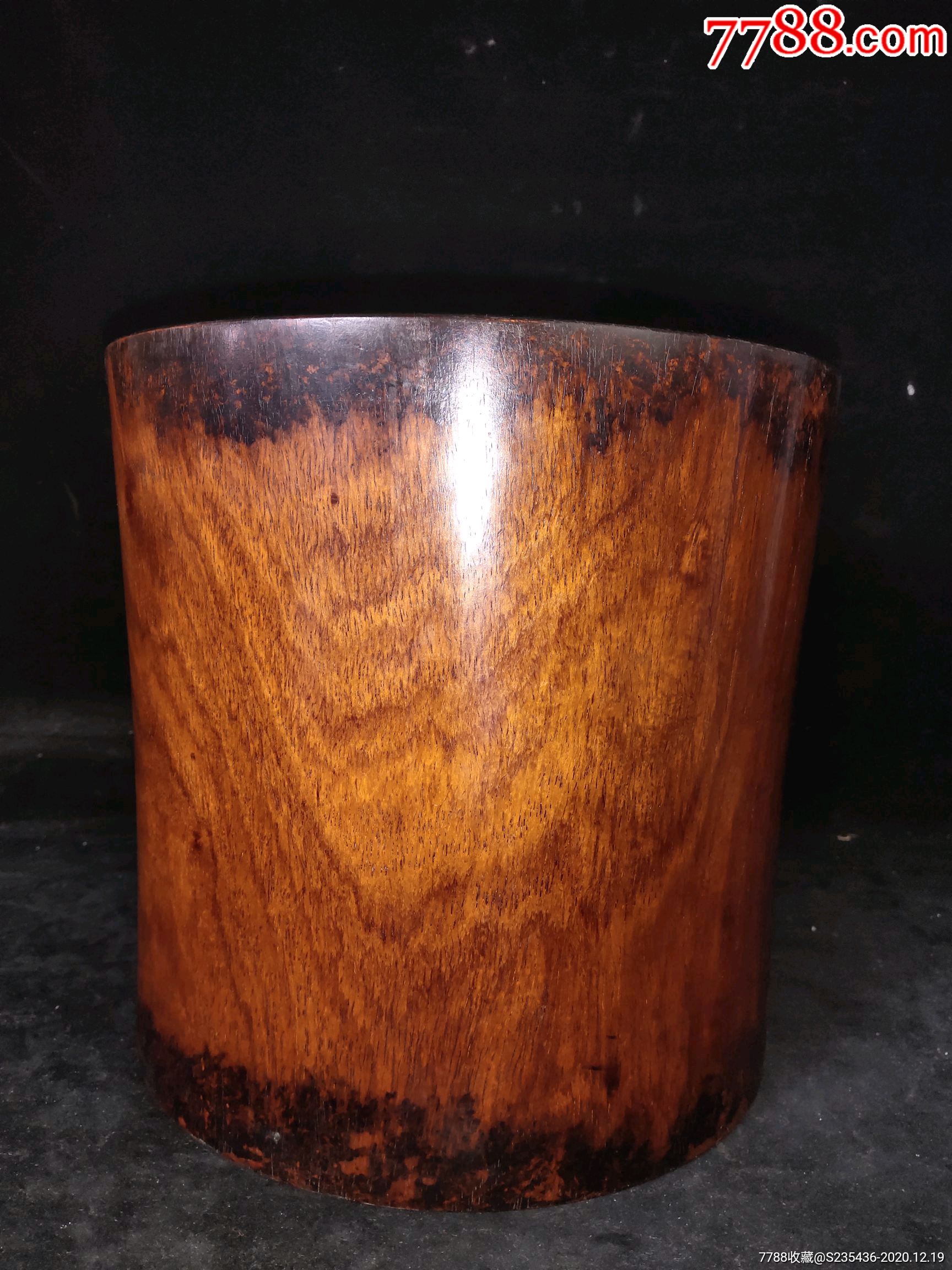 黄花梨笔筒,木纹清晰做工精致包浆老道保存完整品相如图