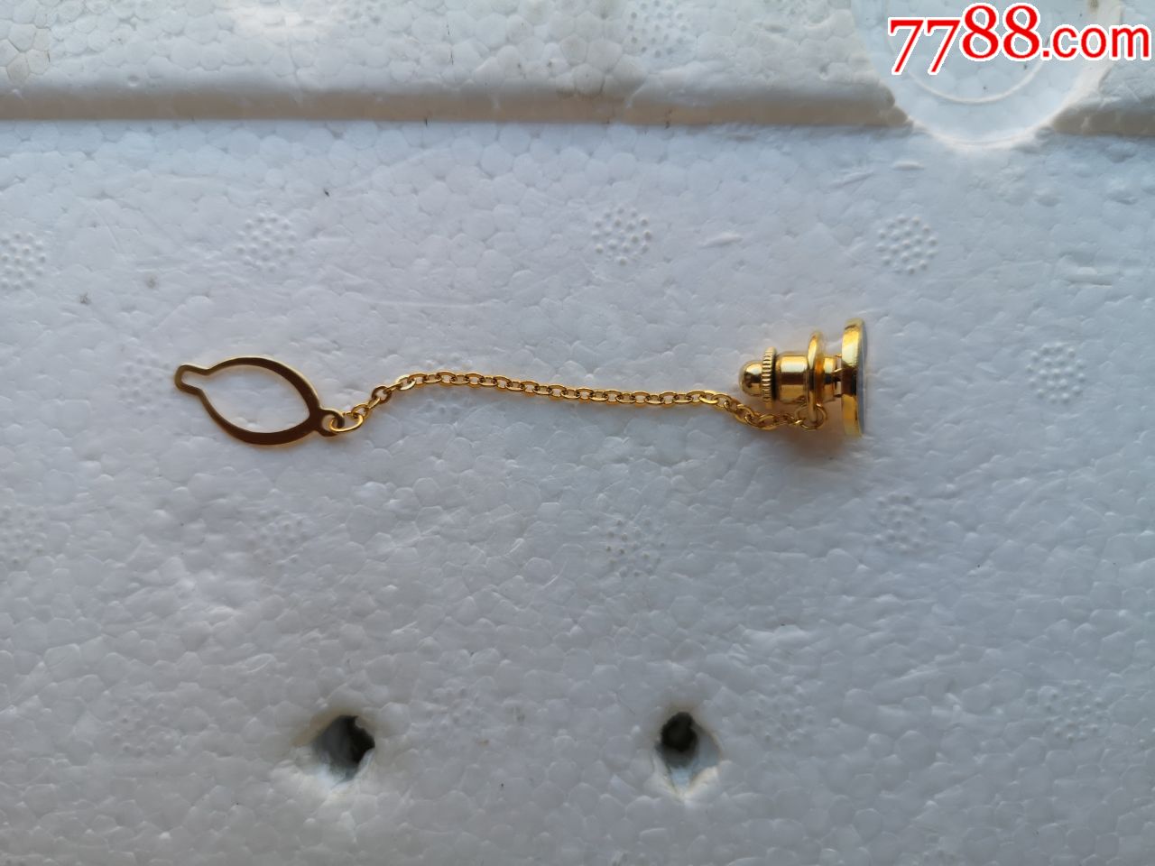 日本金属工艺胸钉