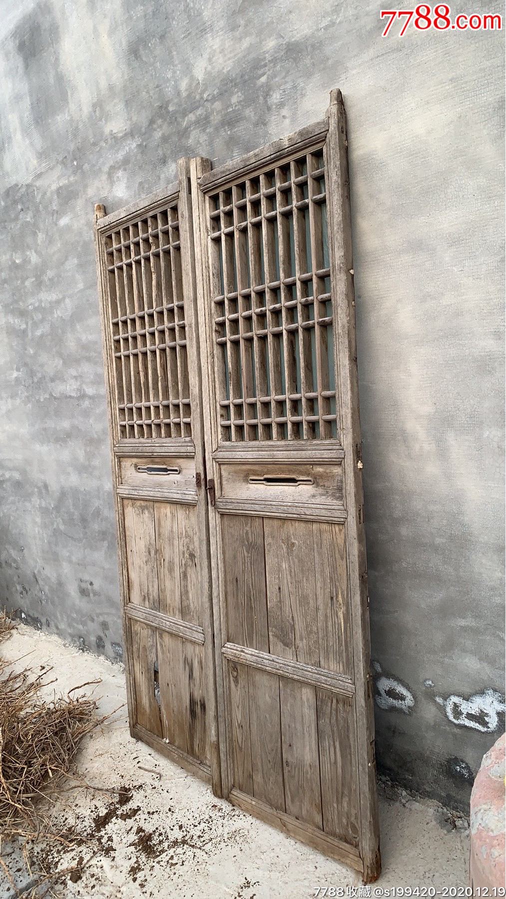 清代榆木老门一对.高200厘米单宽61厘米.品相如图,包老.