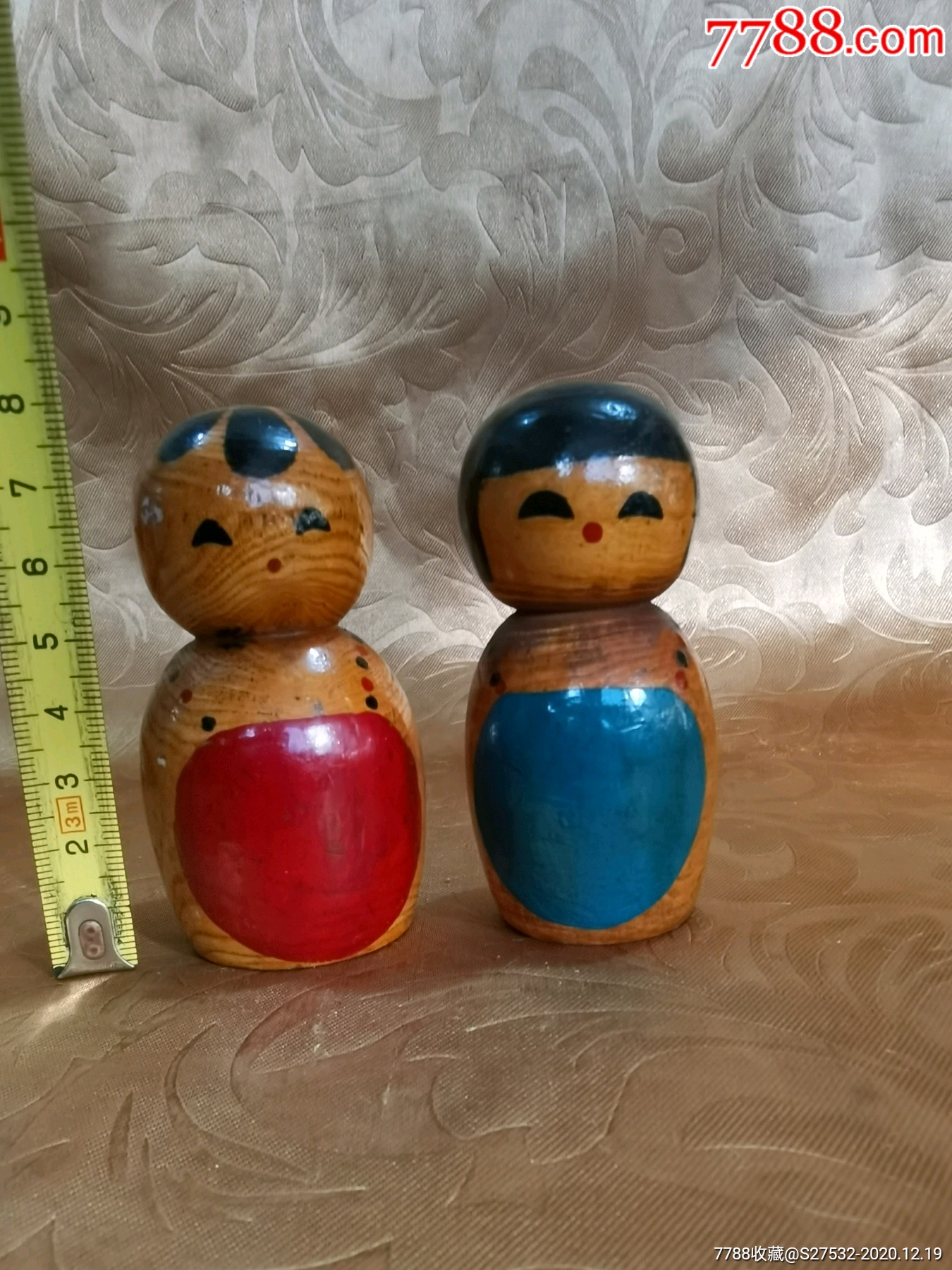 七八十年代木质小玩偶一对