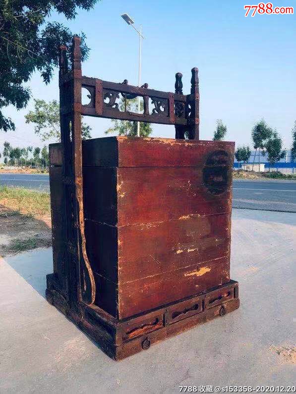 清代大户人家所用老榆木双人抬食盒