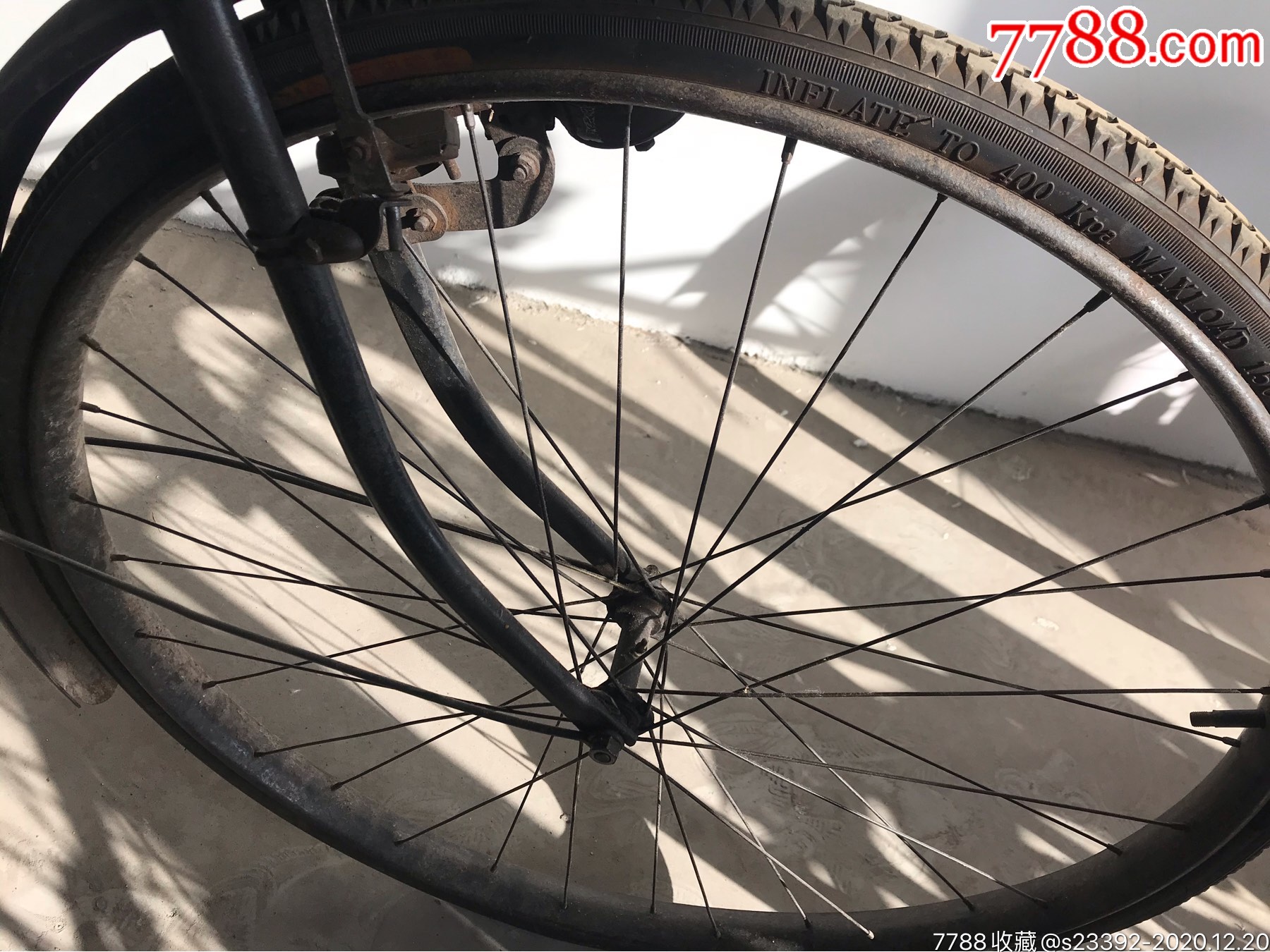 老二八弯梁自行车