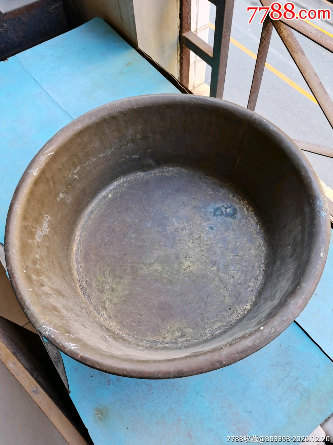 民国时期铜盆