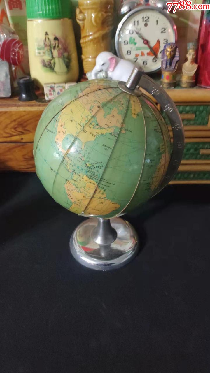 上世纪80年代地图出版社82年地球仪民俗摆件.