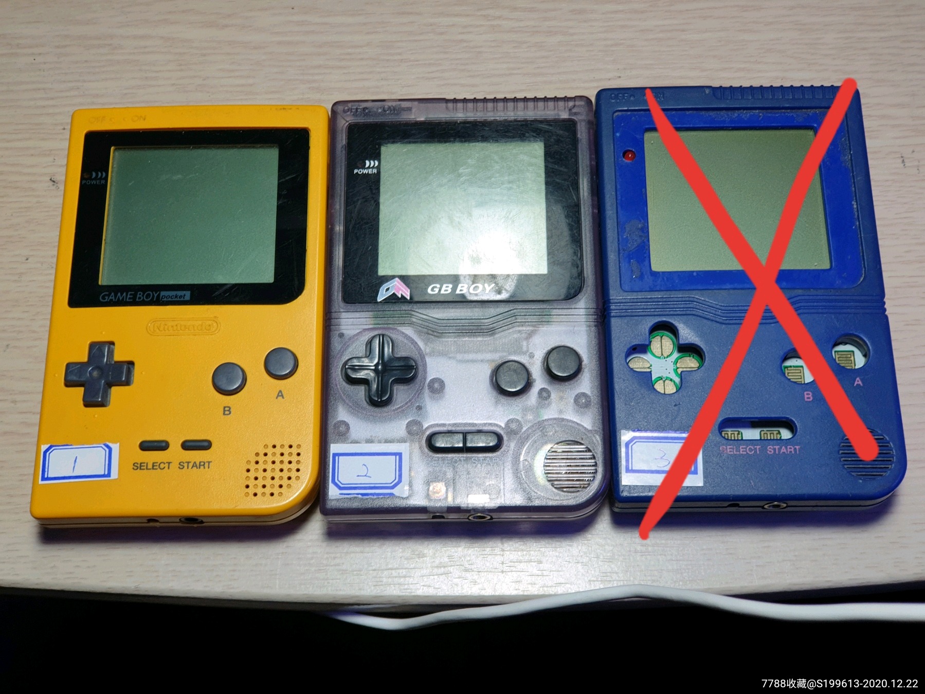 任天堂gameboy薄遊戲機都能開機1號150元2號左上角後殼有裂