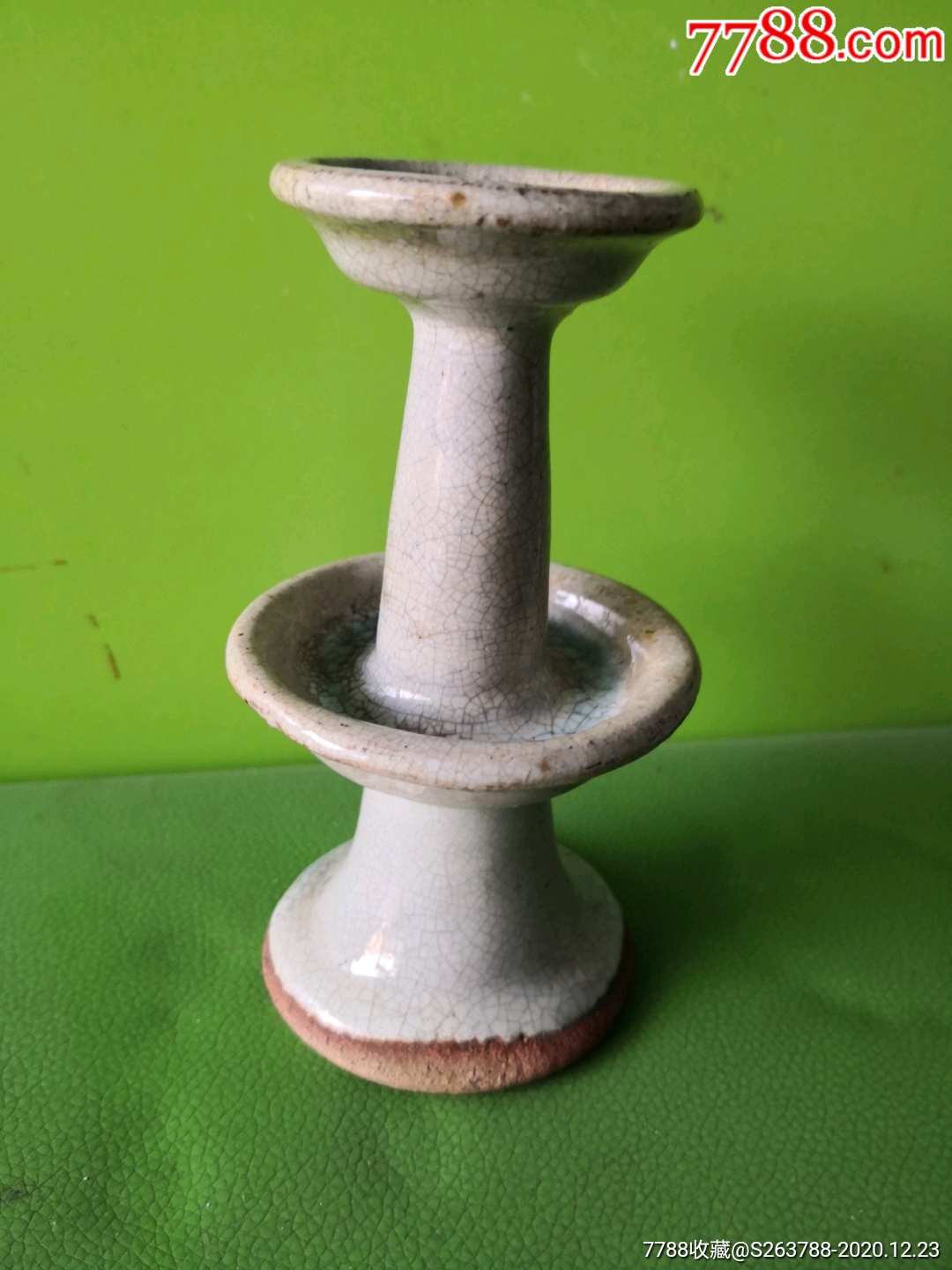 清代哥釉油灯