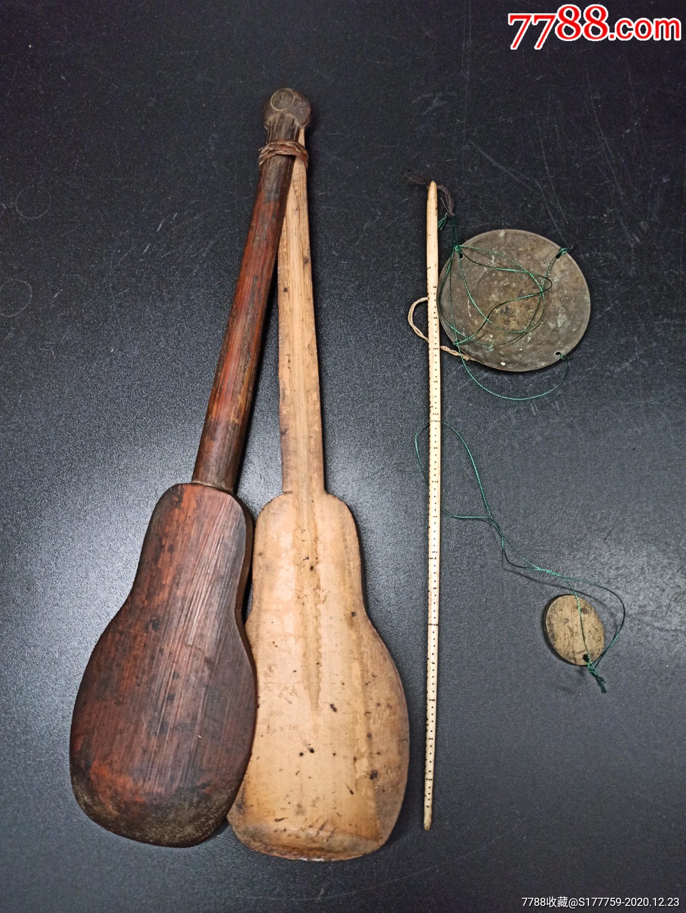 清代骨制戥子称等子称套称保存完好,配件齐全,竹套皮壳红润老旧,造型