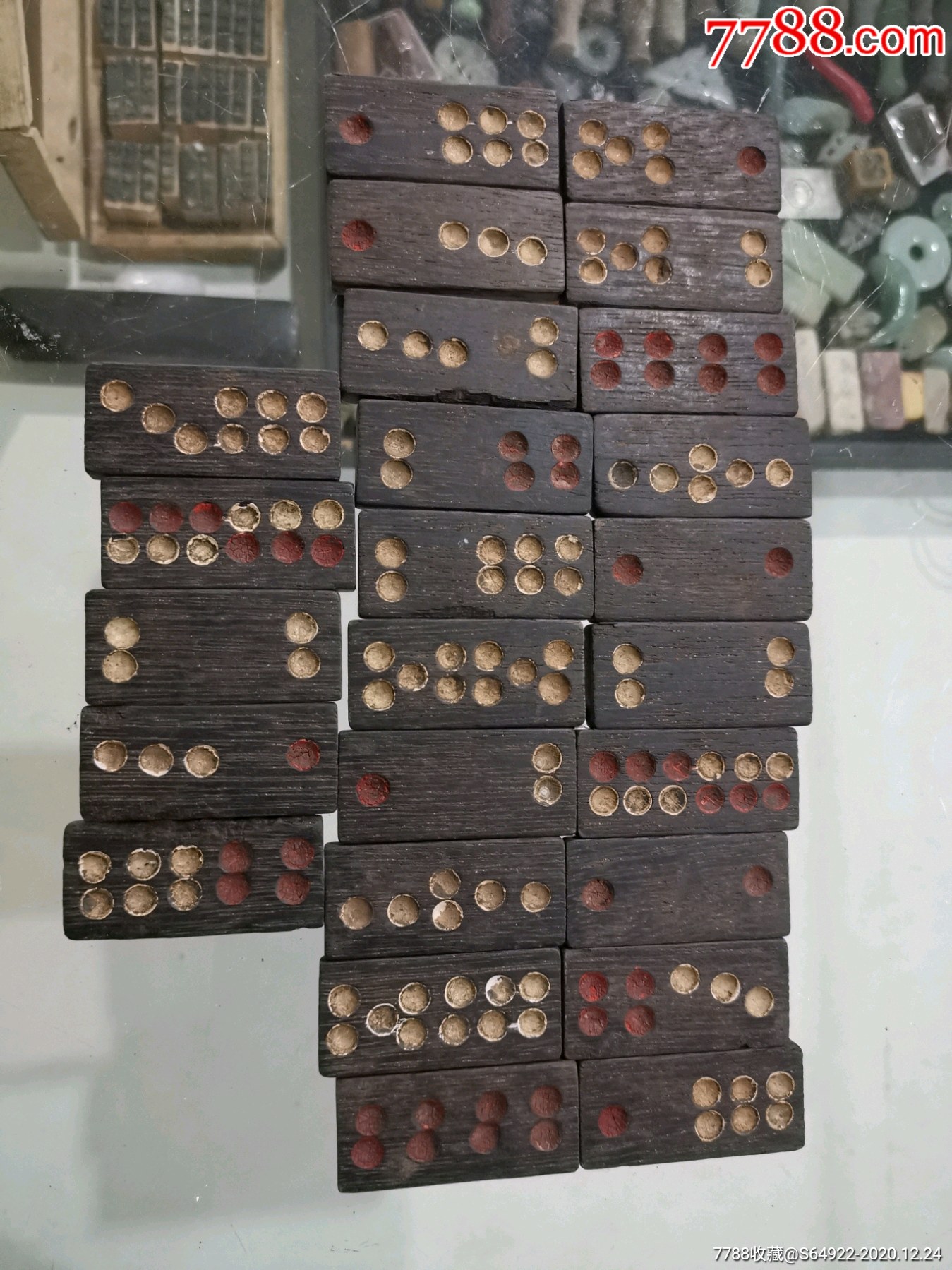 清代木雕赌具25个,木质不错