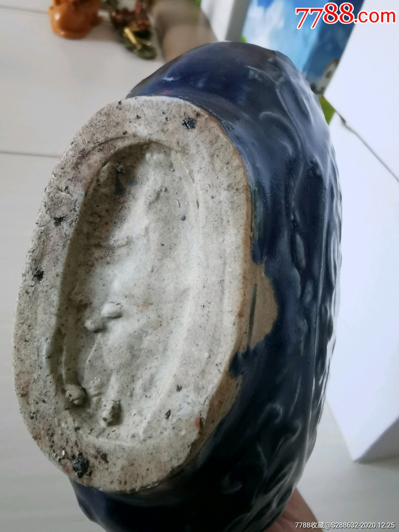 元代霁蓝釉鸡首壶