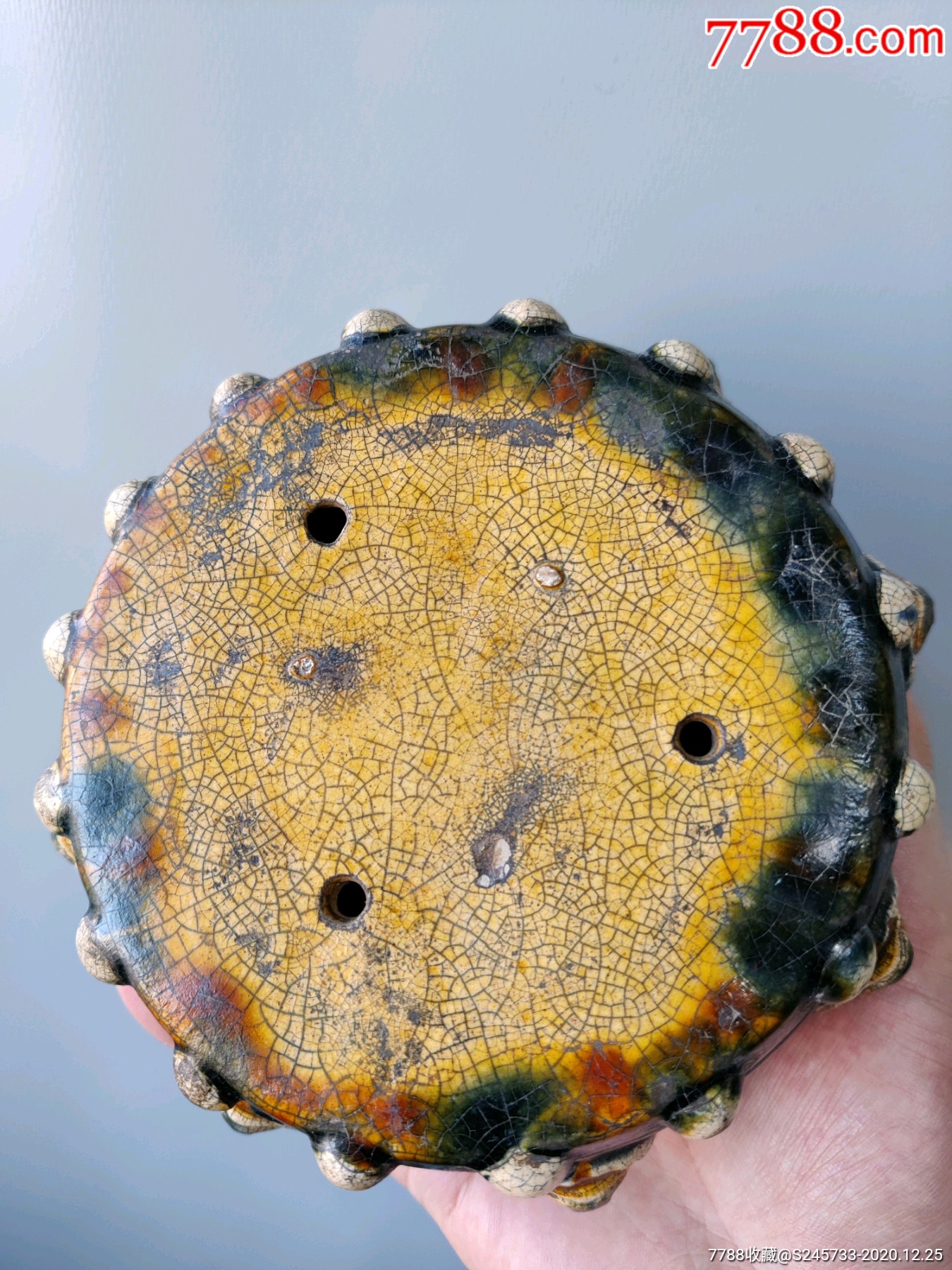 宋辽三彩瑞兽首鼓钉鼓凳