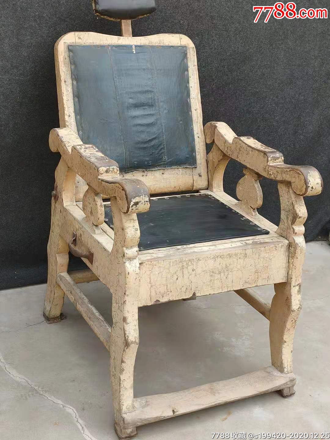 民俗精品,老理发椅子.正常使用,木质很好,特别重,全品包老.