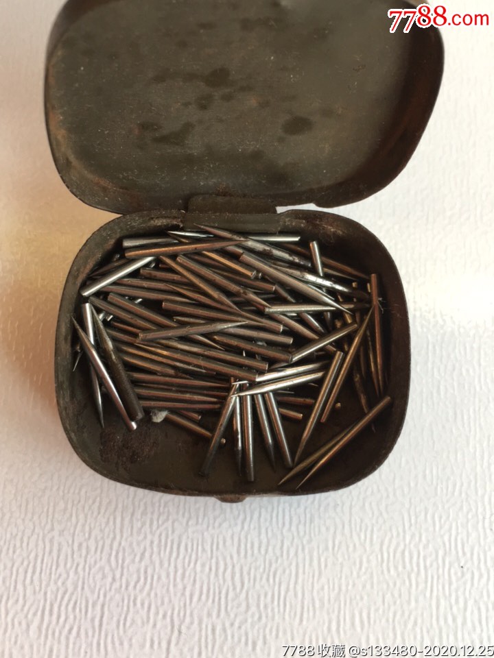 民国时期外国78转老唱机,唱针107根,品好如图