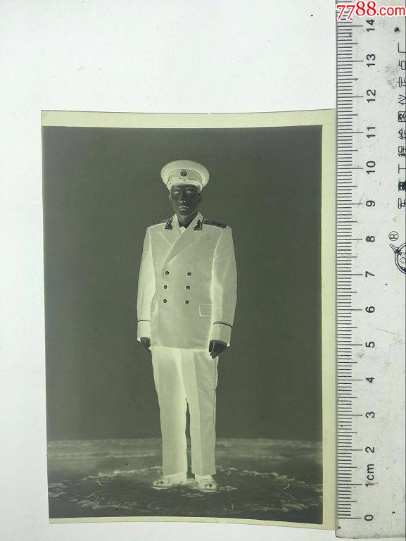 早期军人中校军礼服照老底片泛银