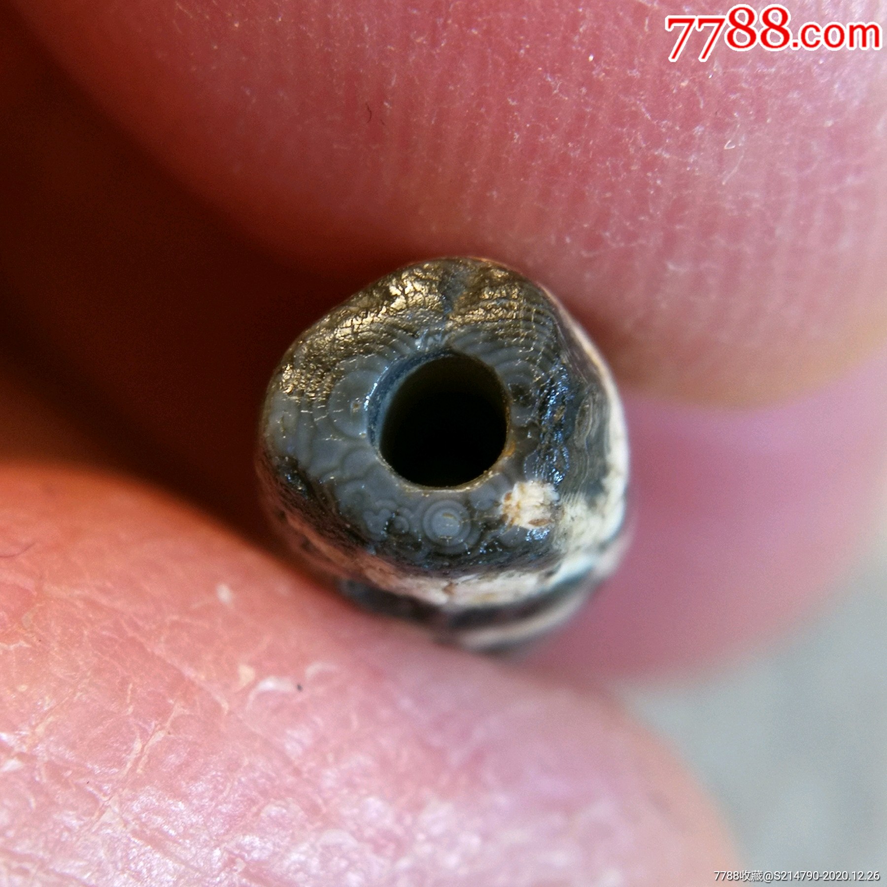 【特惠】千年四线措思天珠长15.3mm,黑白珠天珠吊坠项链玉髓古珠