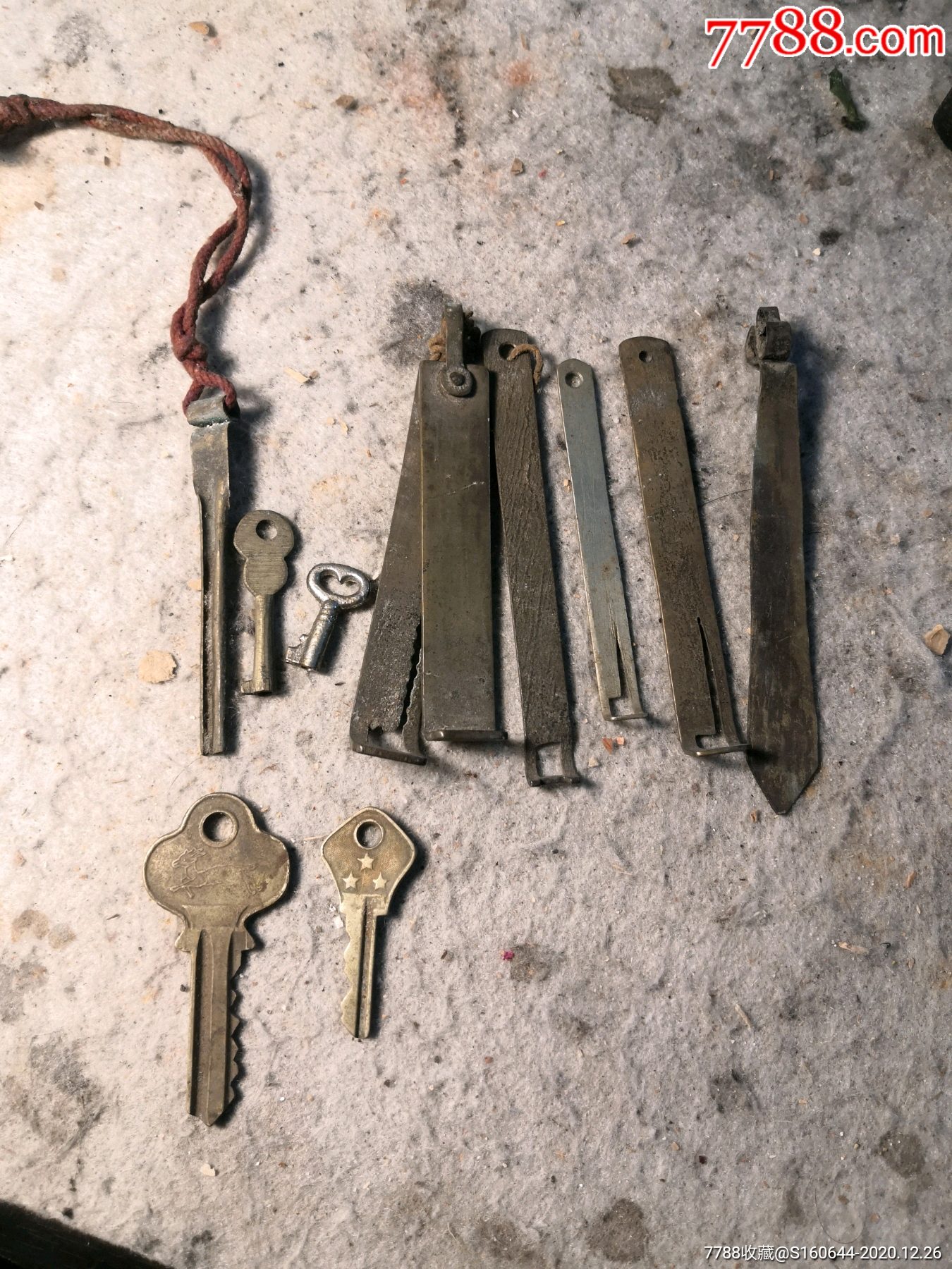清代民国老铜钥匙一堆_铜锁/铜钥匙_种类图片_收藏价格_7788茶具