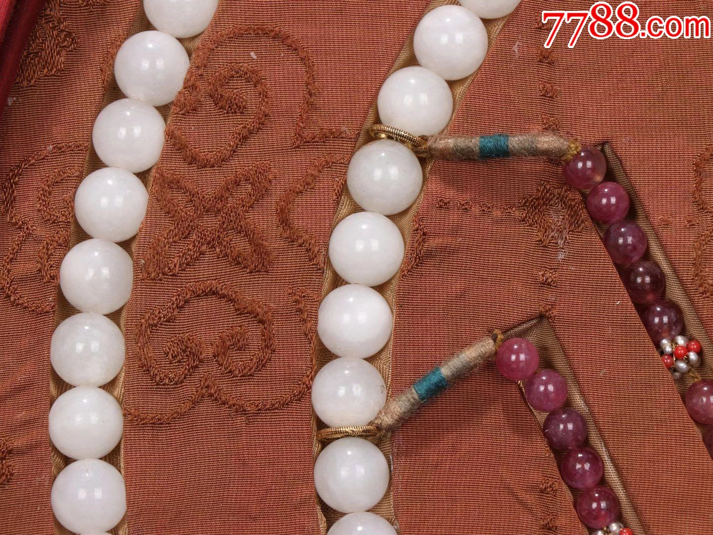 清代,和田白玉朝珠一盘