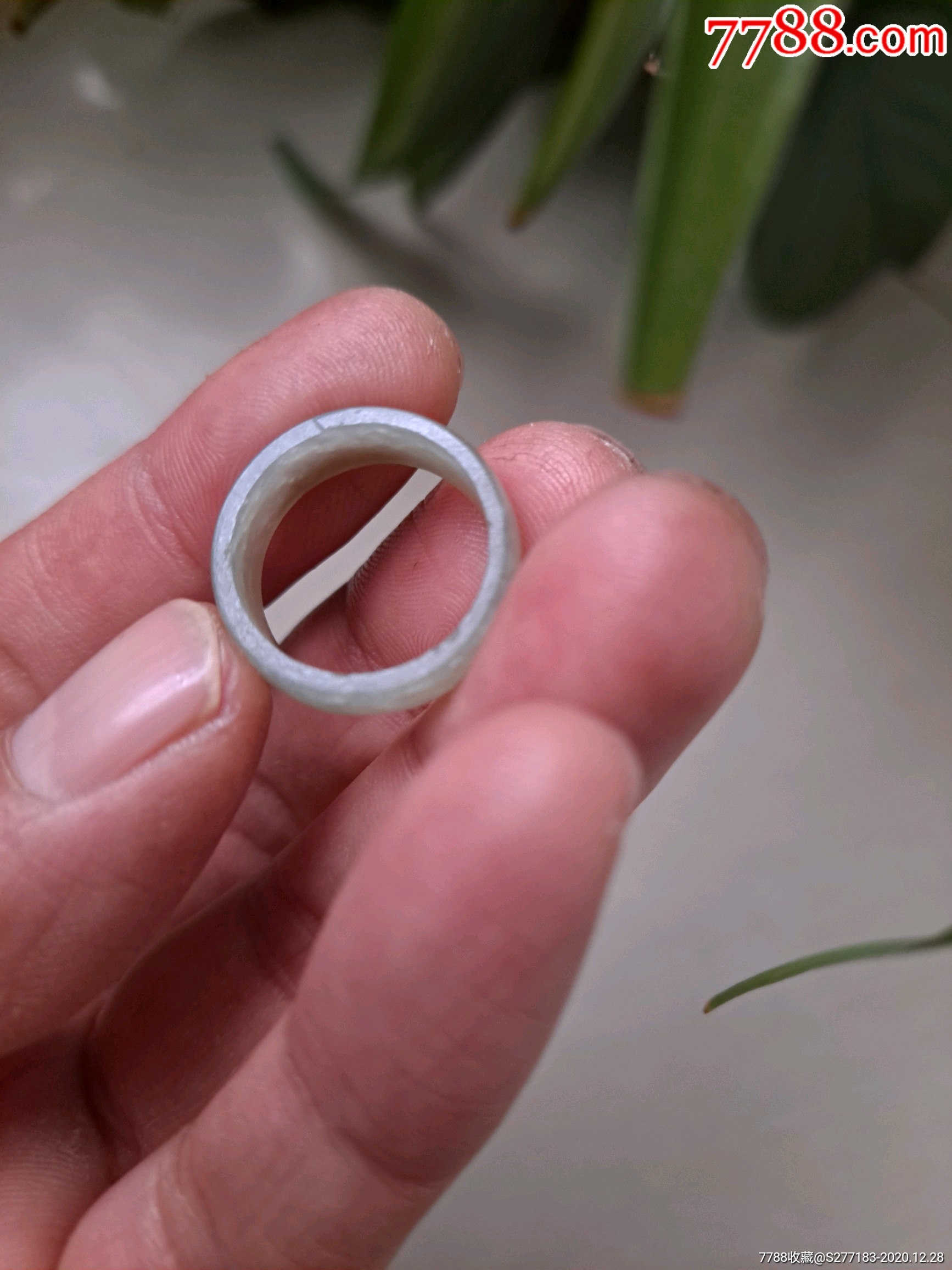 清代老和田玉戒指,包老包真,品相完整如图所示,内经18