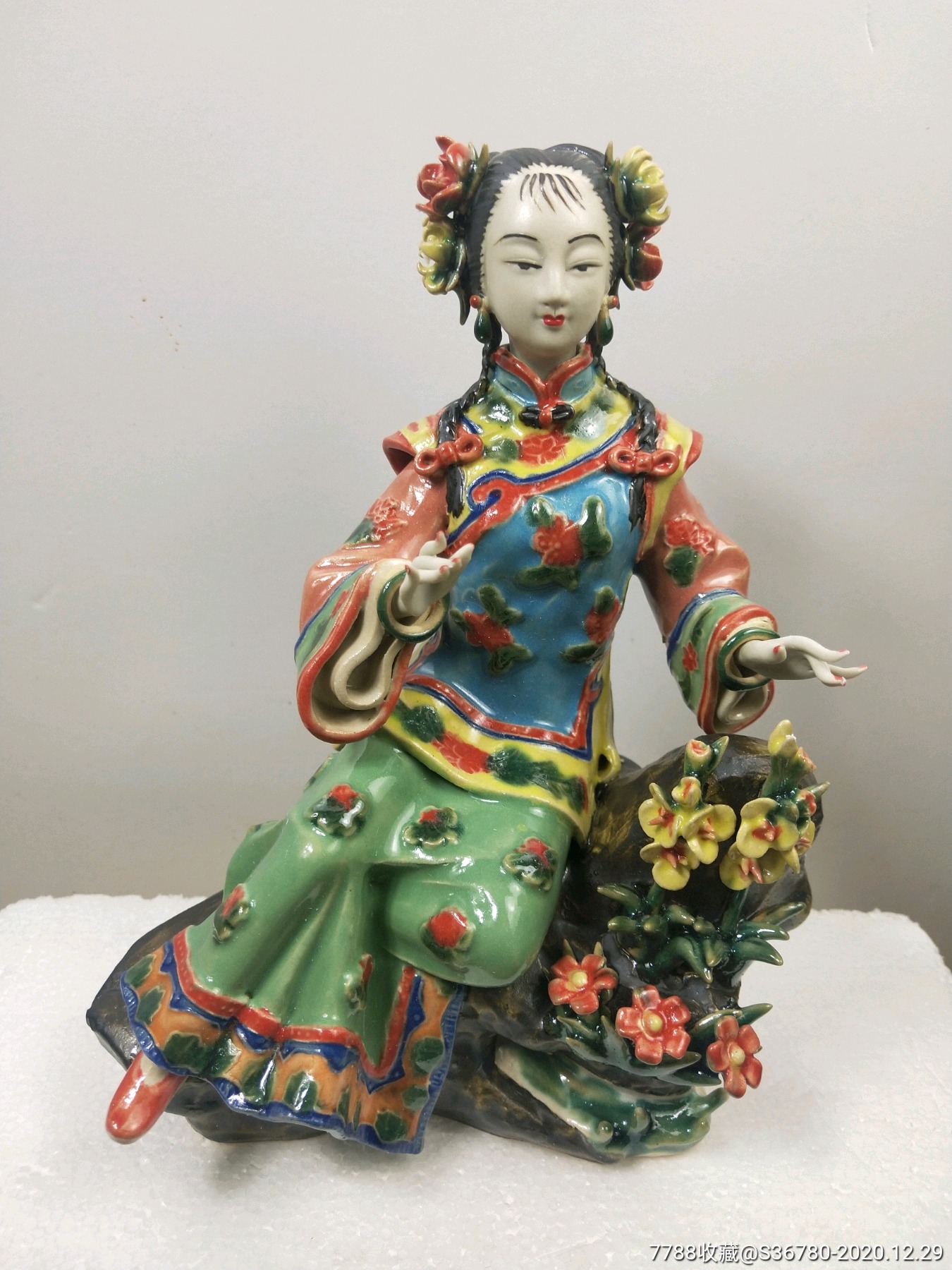 佛山陶瓷工艺人物瓷质摆件艺术品梅兰竹菊一套