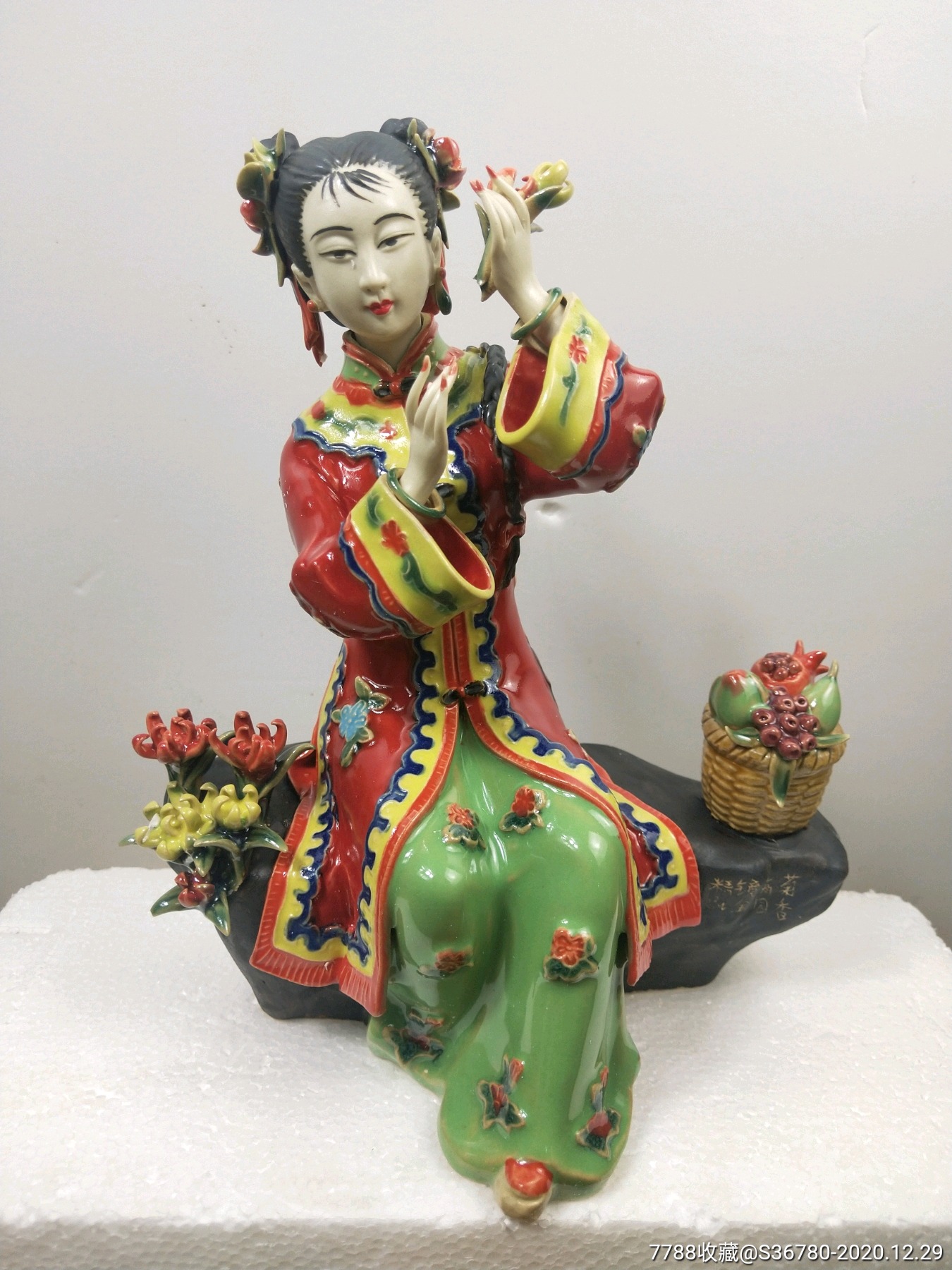 佛山陶瓷工艺人物瓷质摆件艺术品(梅兰竹菊一套)