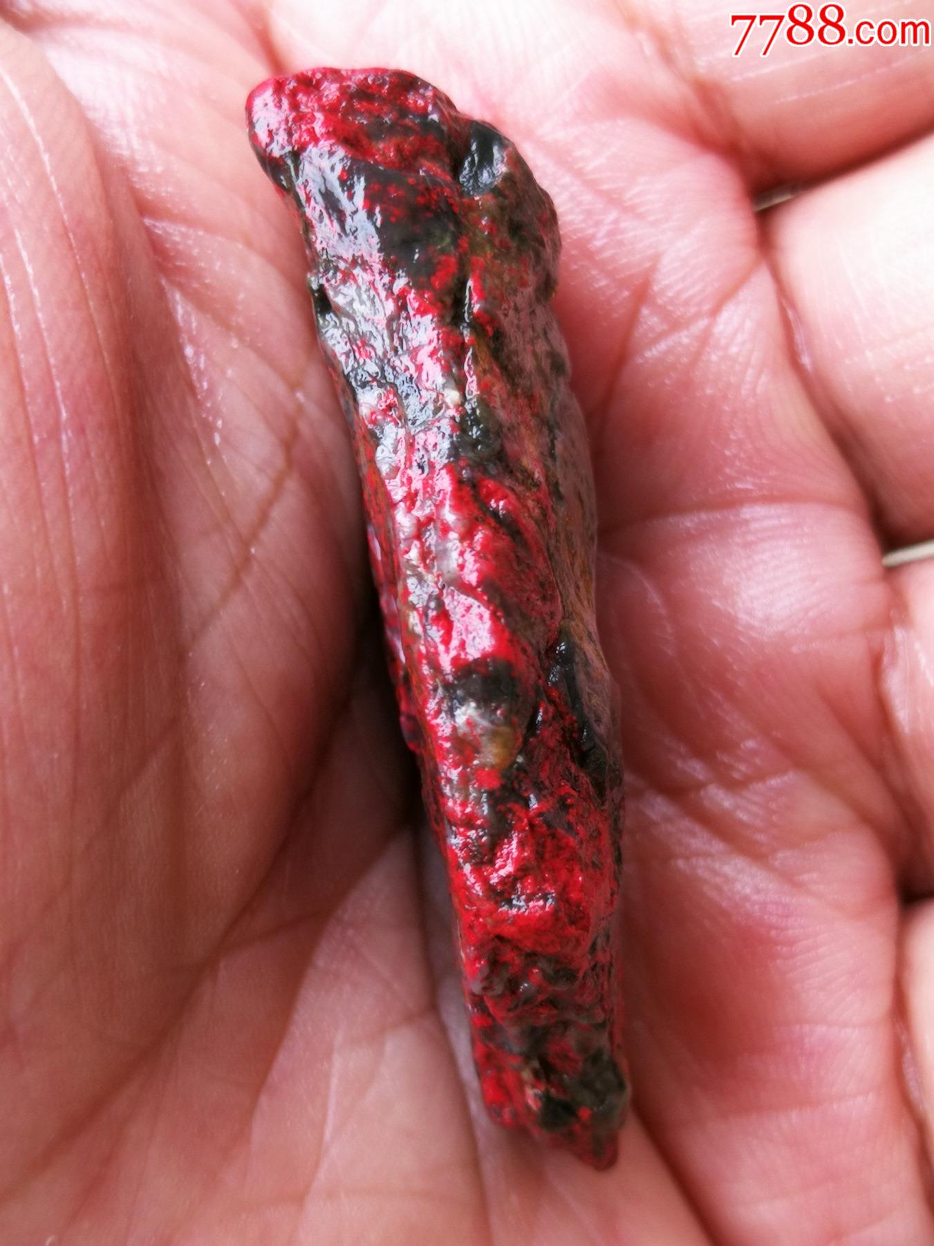 昌化大红袍牛角冻鸡血石挂件毛料20g(软地,手工好刻,血色极好!