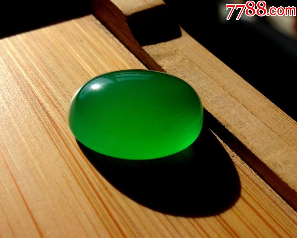 天然阳绿色玉髓戒面(810)-其他玉石/玉器-7788二胡