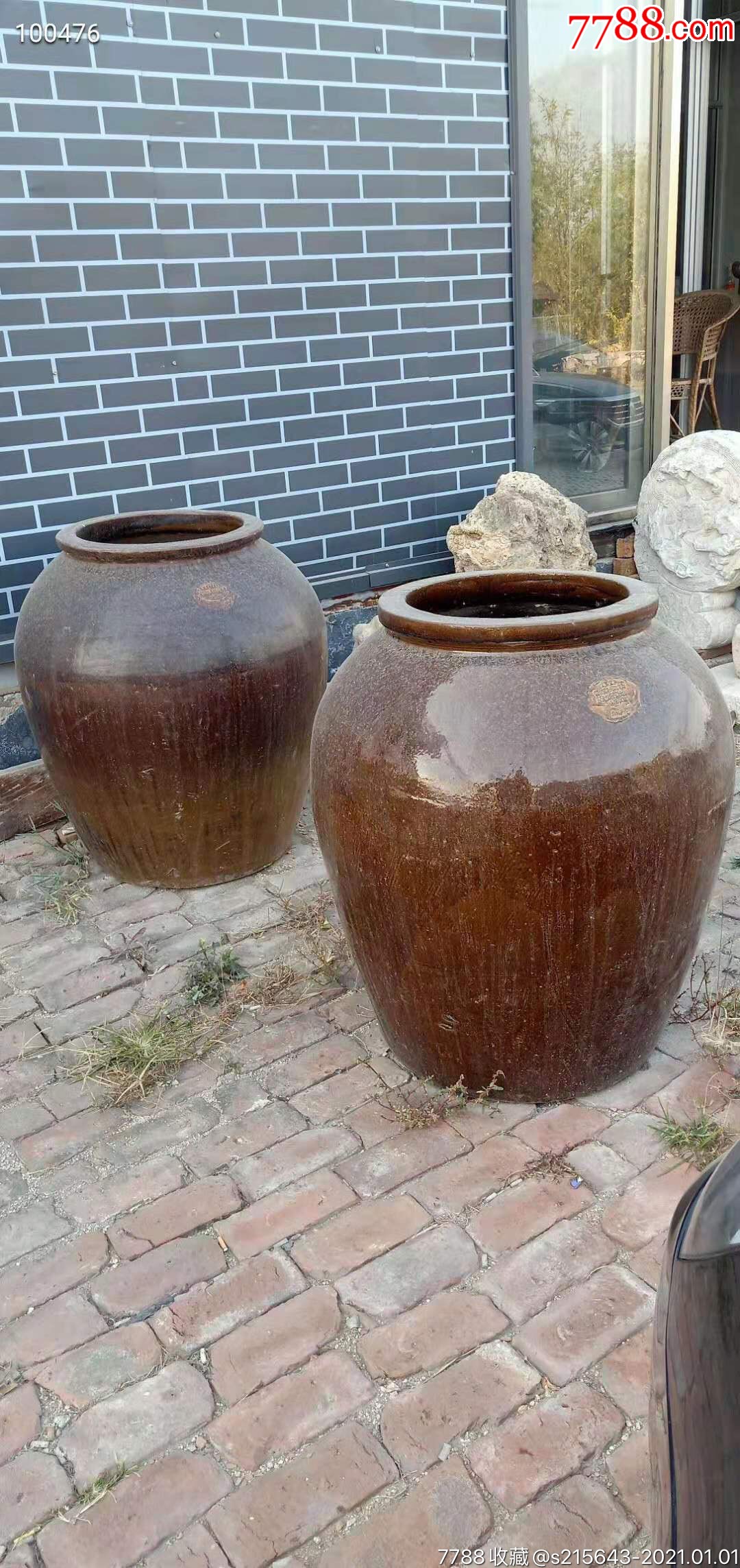 江苏宜兴出350公斤高颈大口酒坛一对!尺寸:高93坛口直径53