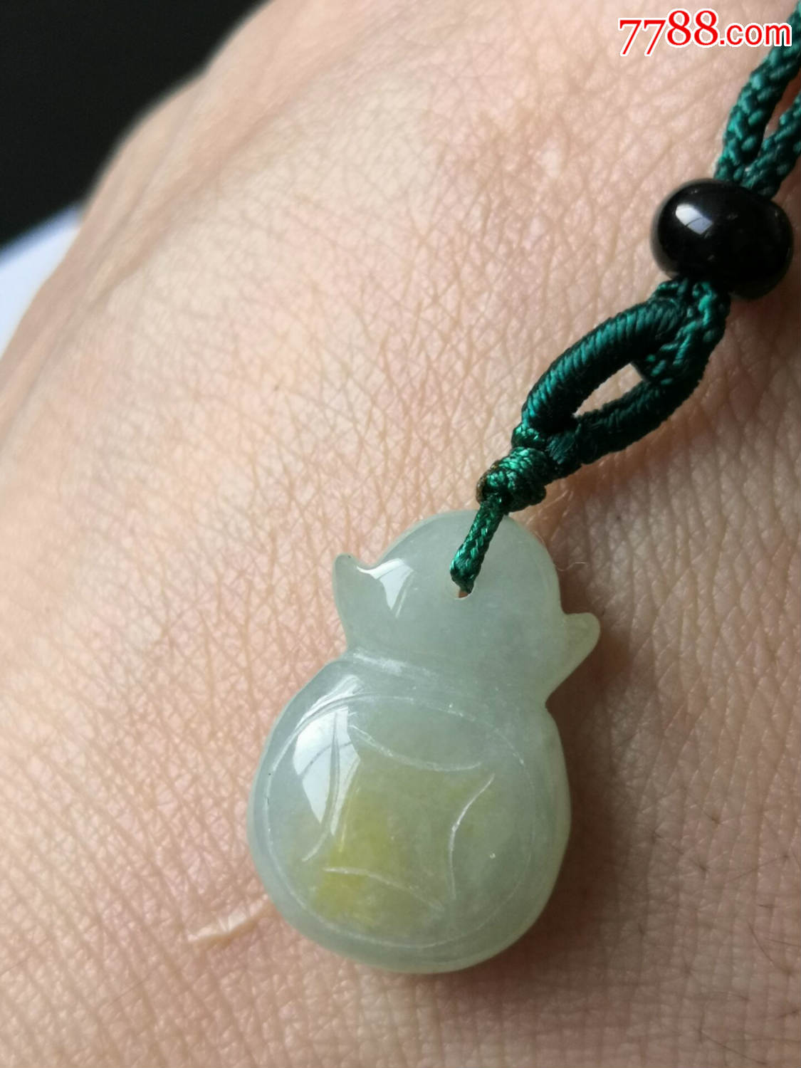 翡翠钱袋,飘黄翡,袋里藏金,俏色巧雕,饱满,有水头