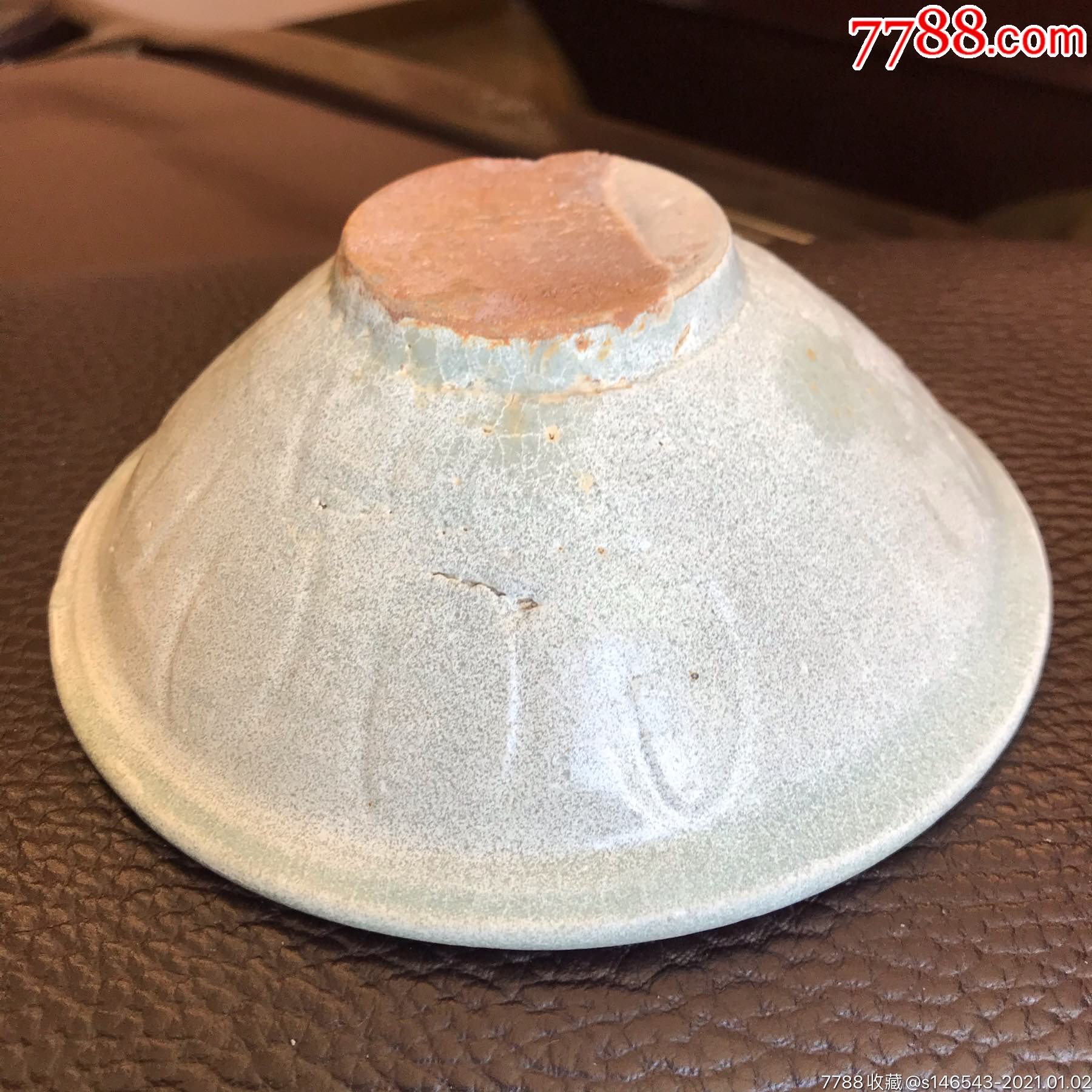 宋刻花莲花碗,釉水漂亮,器型规整,刻花精美,全品尺寸15.