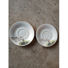 一对全品粉彩瓷器盘子,品相完好如图所示_旧瓷器_一线摆地摊【7788